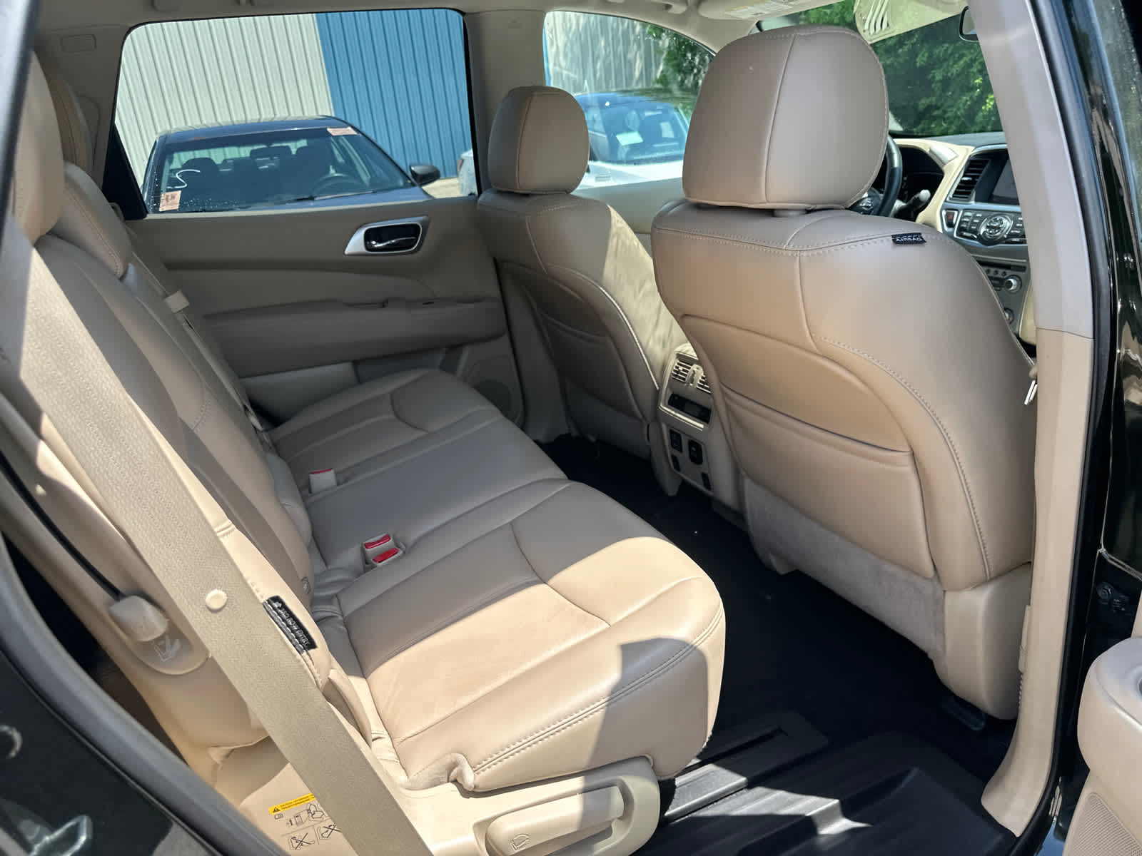 Thumbnail: 2018 Nissan Pathfinder - 8