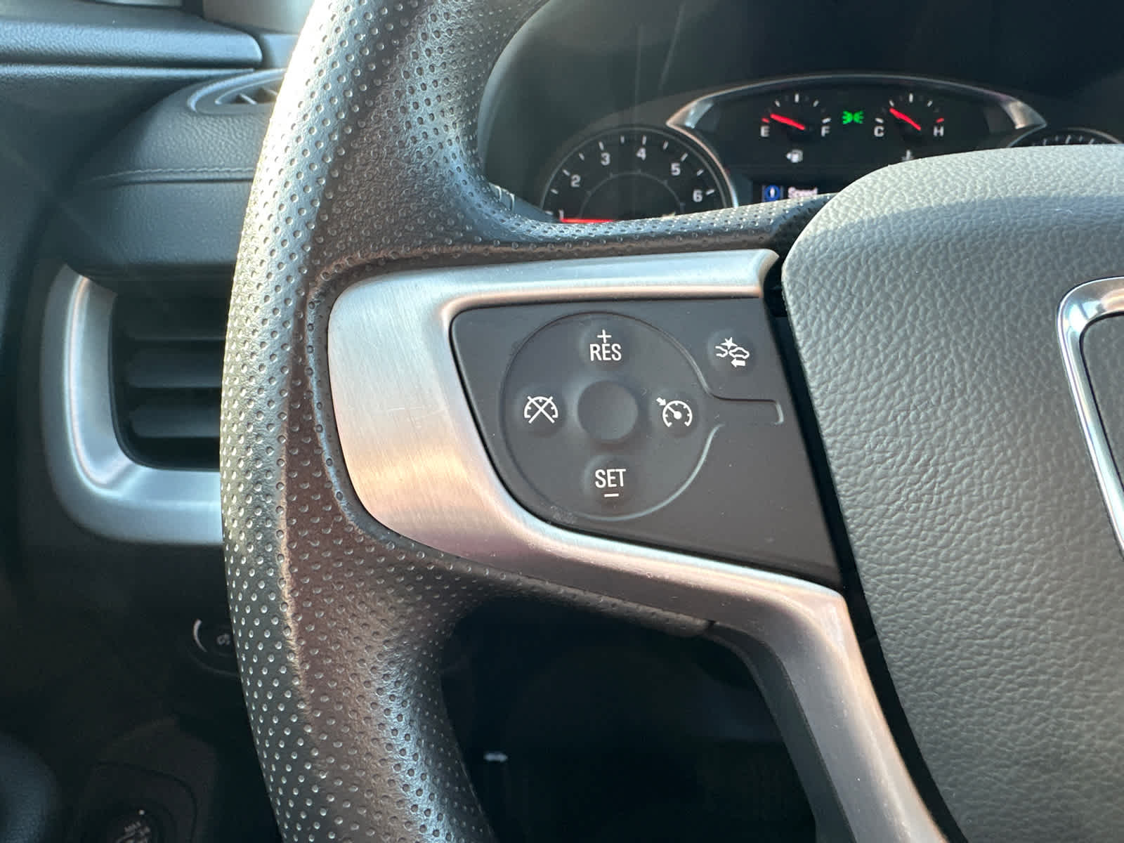 Thumbnail: 2022 GMC Terrain - 20