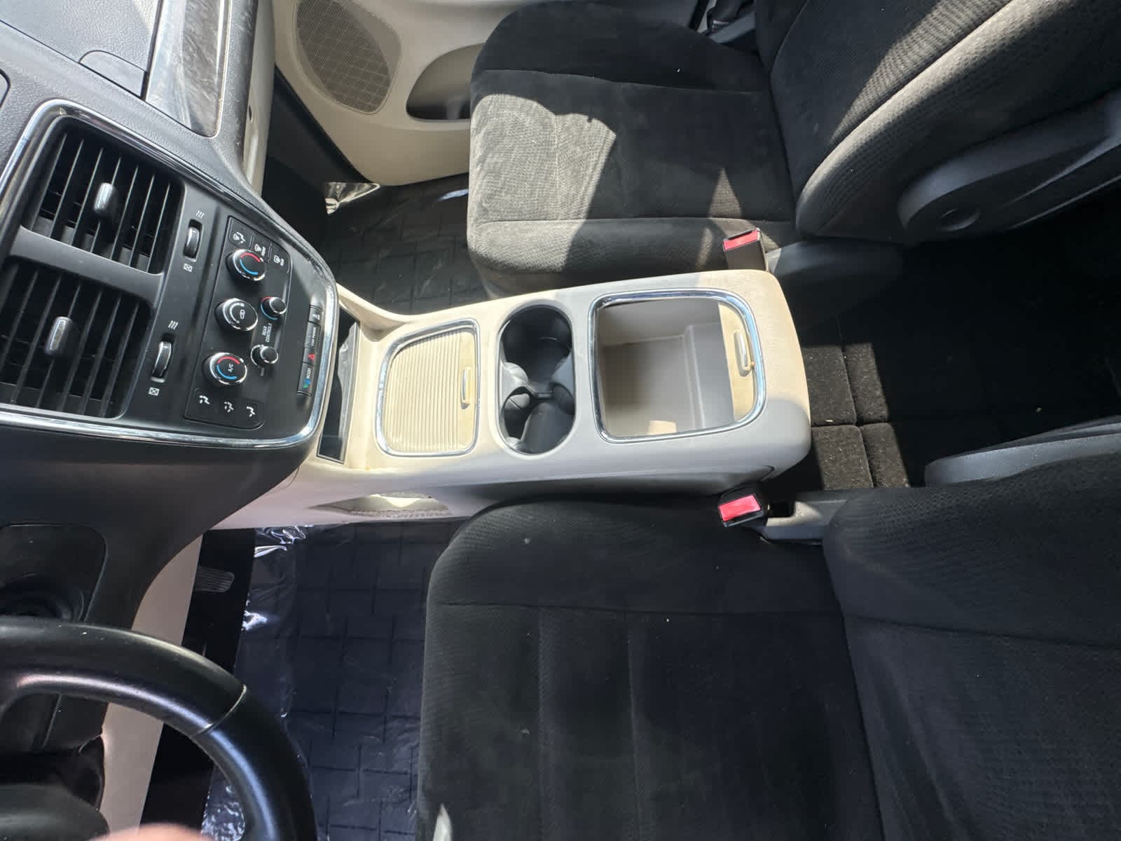 Thumbnail: 2016 Dodge Grand Caravan - 20