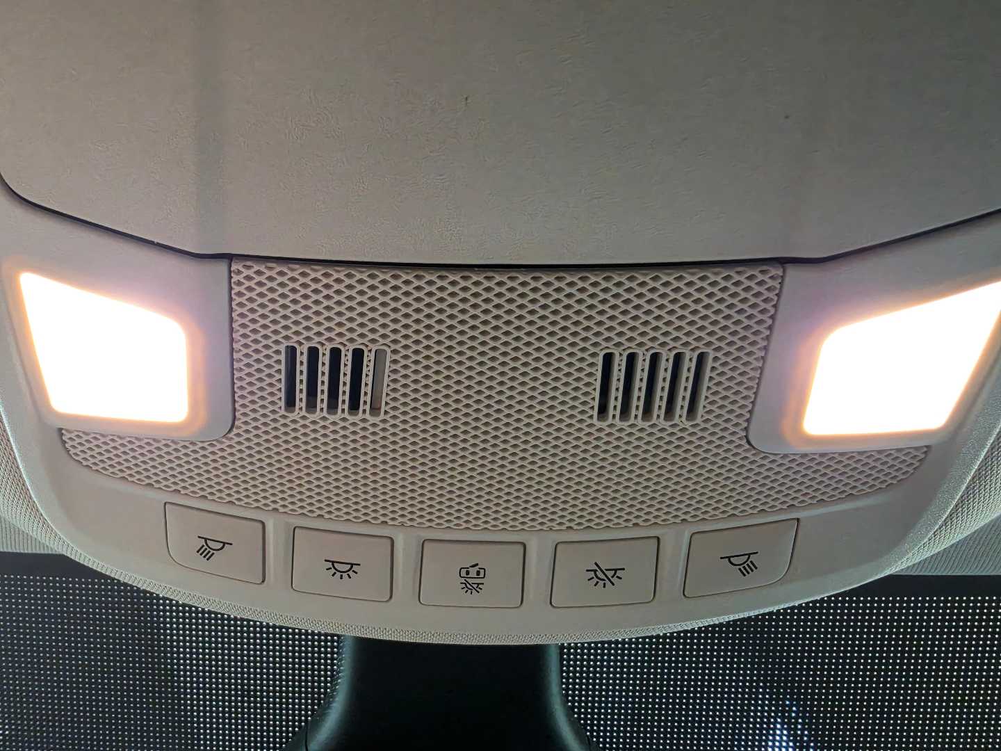 Thumbnail: 2022 Ford Edge - 17