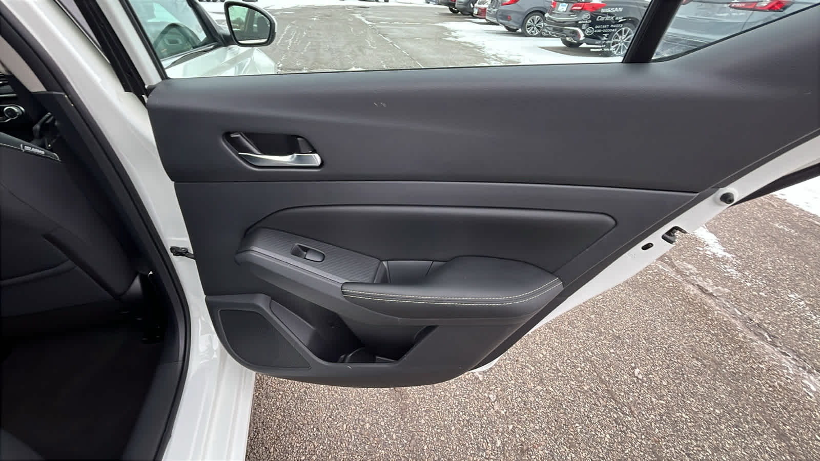 Thumbnail: 2022 Nissan Altima - 9