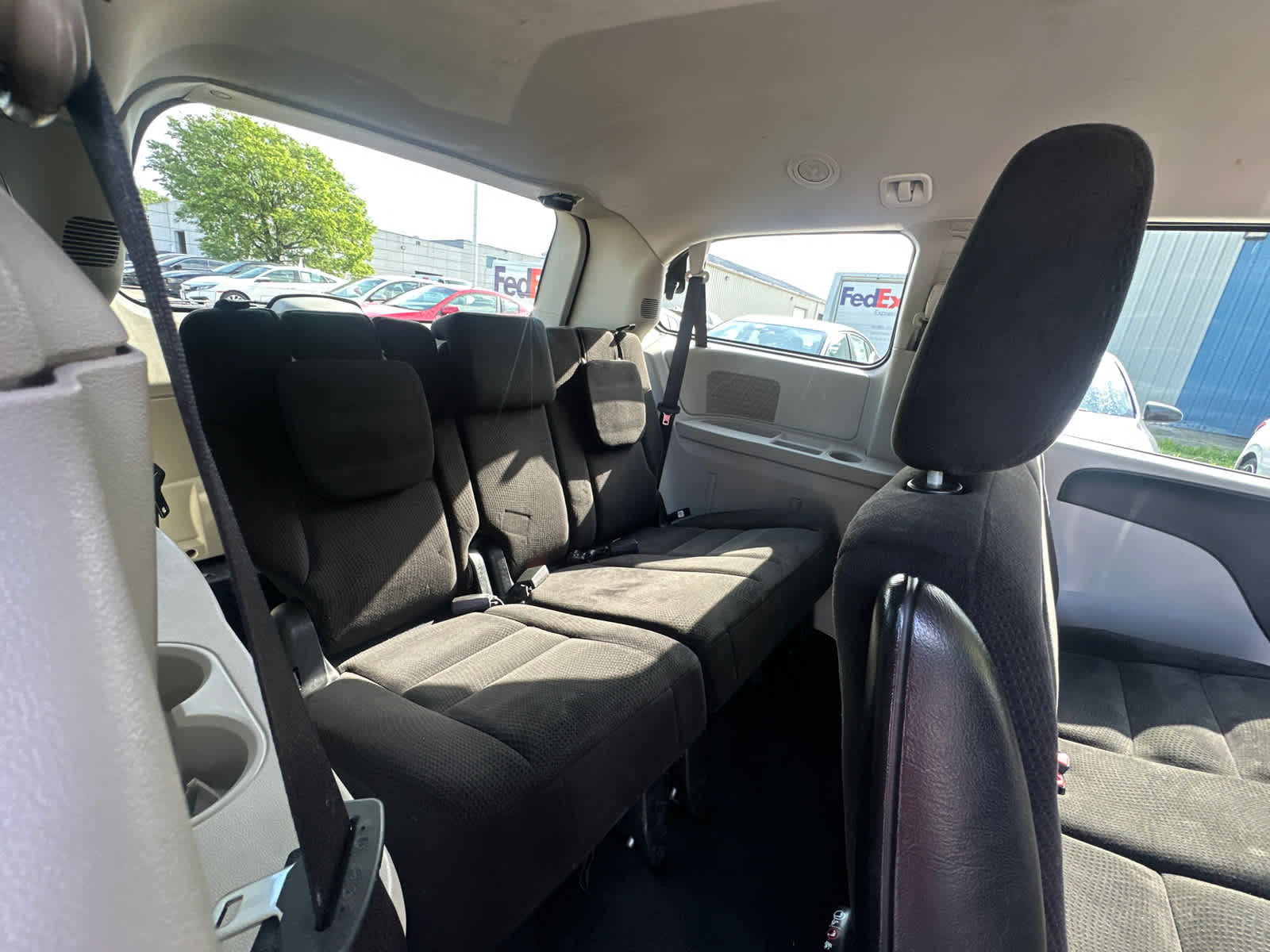 Thumbnail: 2017 Dodge Grand Caravan - 23