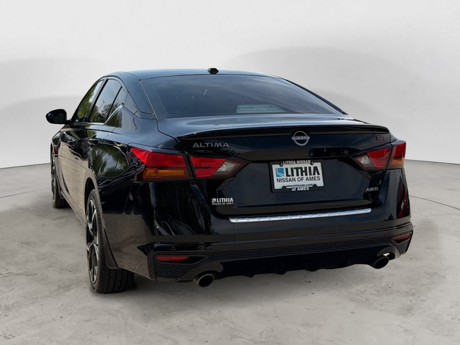 Thumbnail: 2023 Nissan Altima - 3