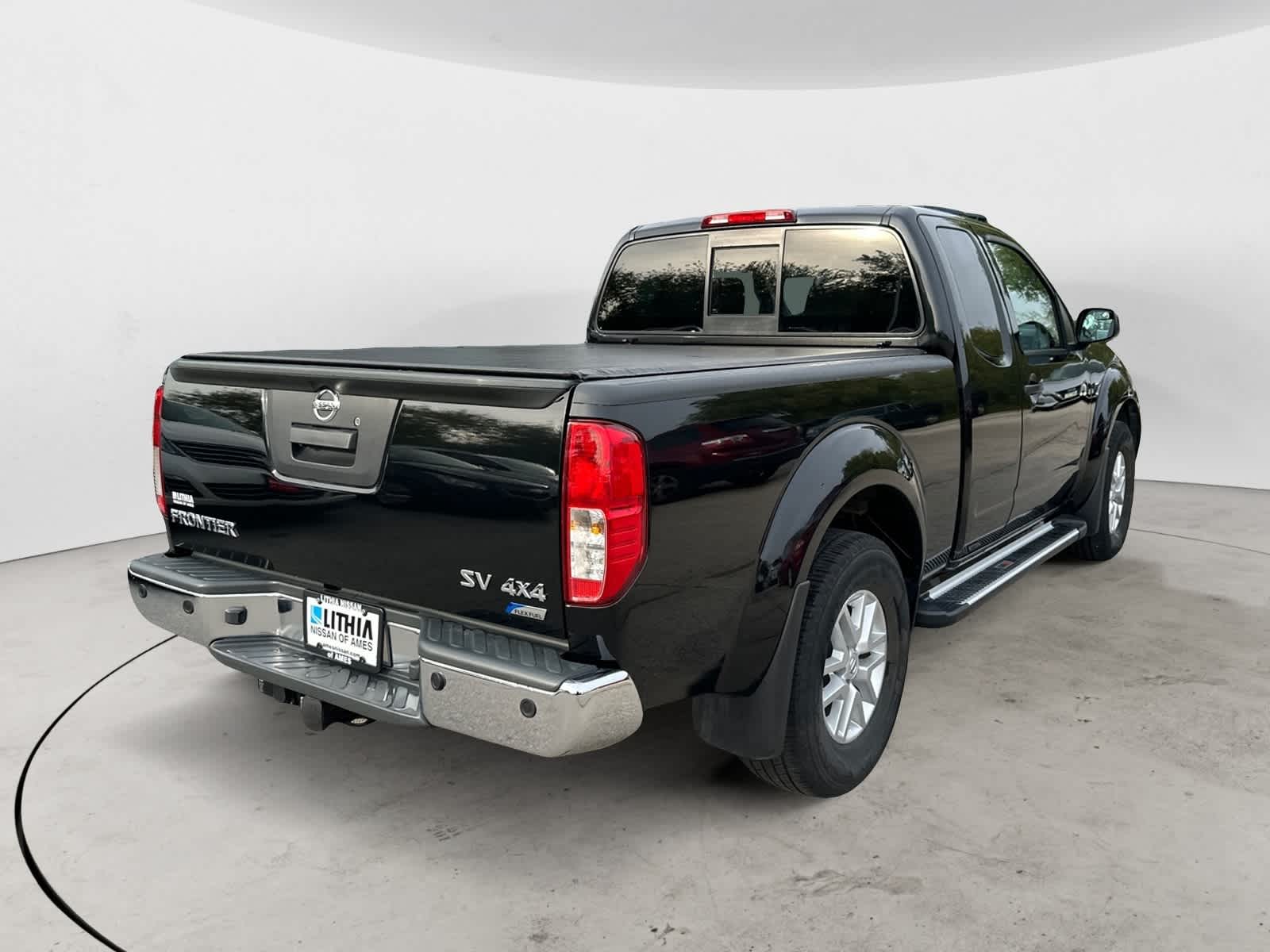 2018 Nissan Frontier SV photo 2