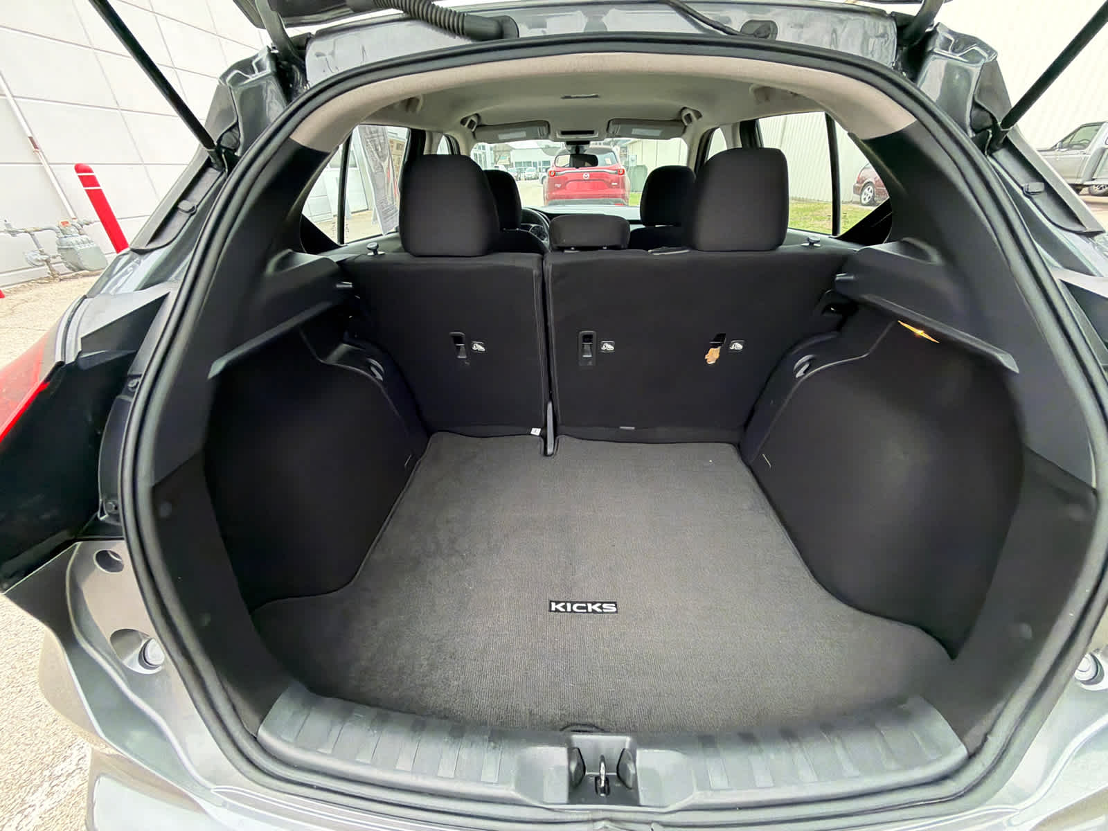 Thumbnail: 2023 Nissan Kicks - 12