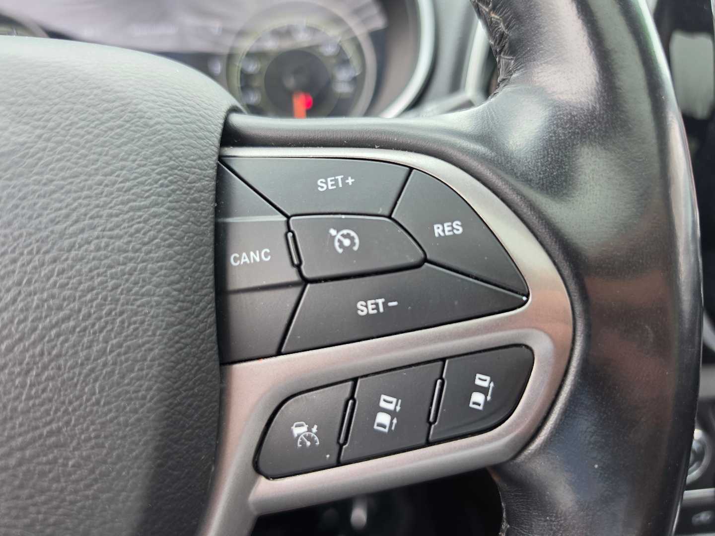 Thumbnail: 2021 Jeep Cherokee - 22