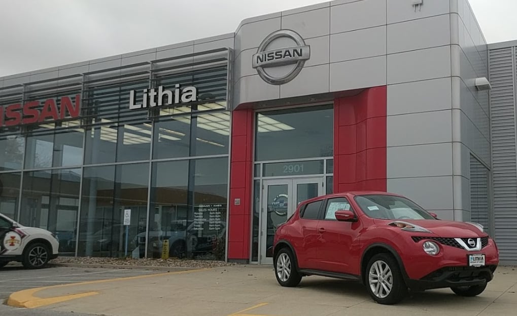 Nissan Dealership Des Moines| Lithia Nissan of Ames