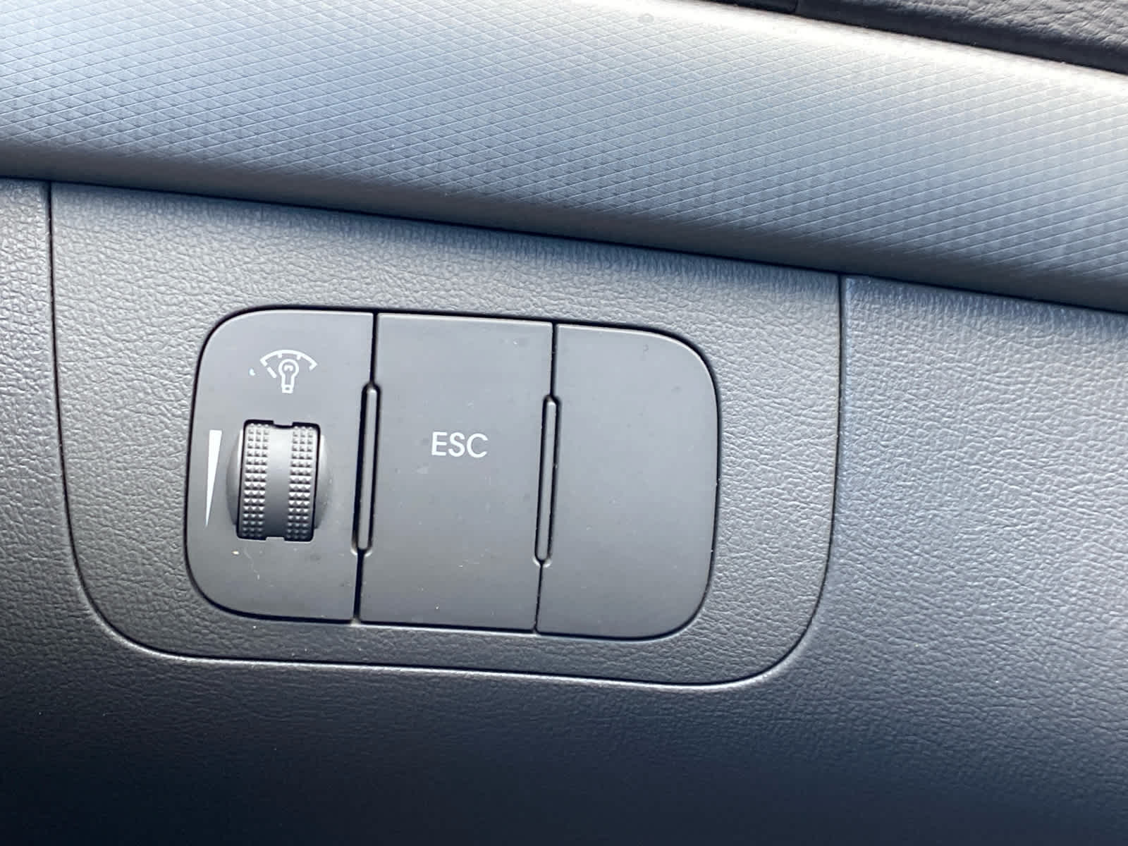 Thumbnail: 2010 Hyundai Sonata - 18