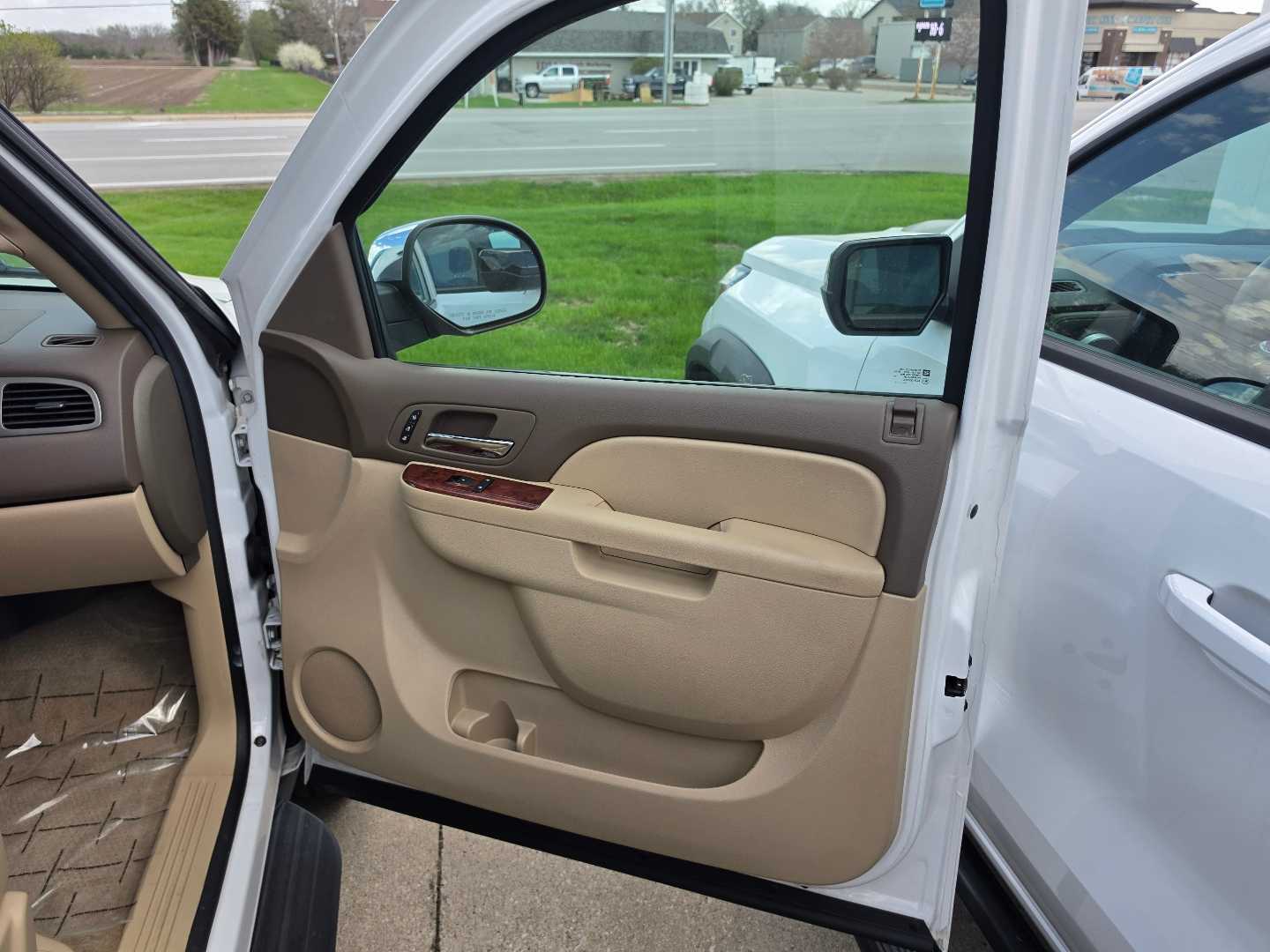 Thumbnail: 2014 GMC Yukon XL - 12