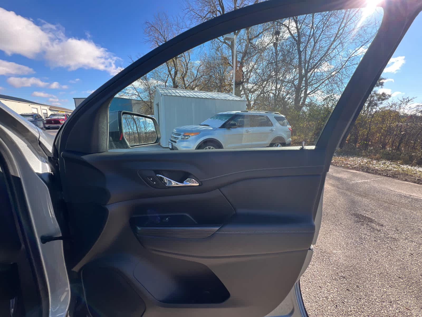 Thumbnail: 2023 GMC Acadia - 7