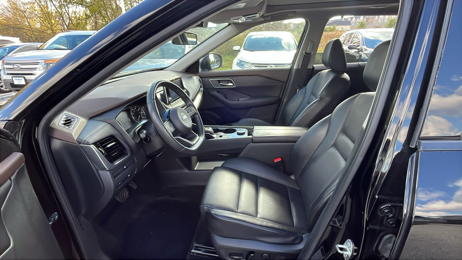 Thumbnail: 2021 Nissan Rogue - 15