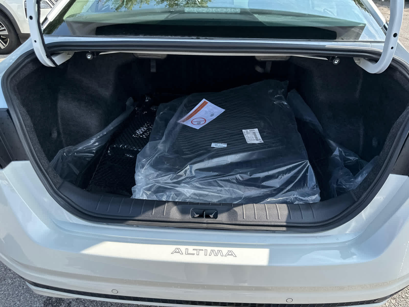 Thumbnail: 2025 Nissan Altima - 10