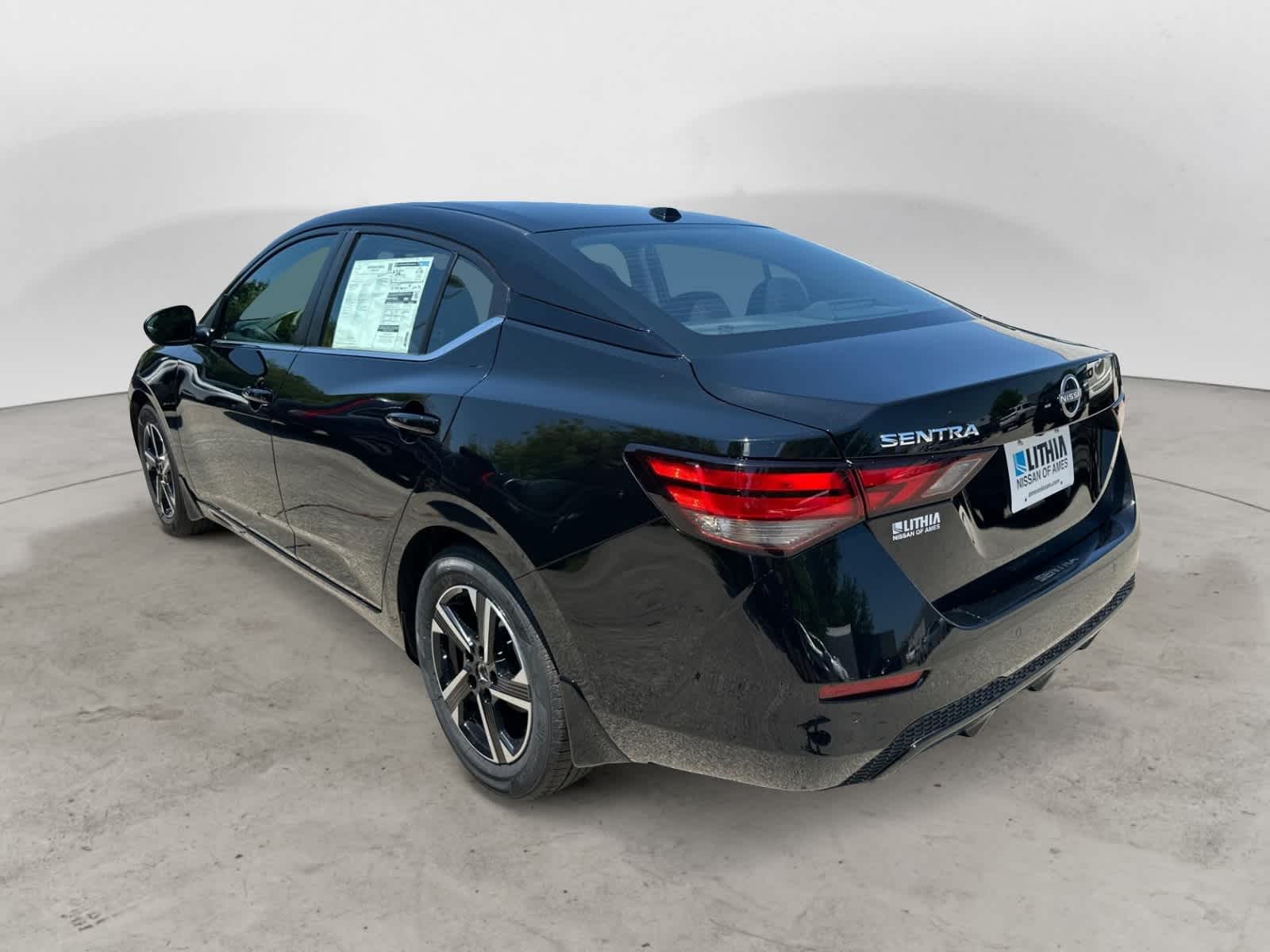 Thumbnail: 2025 Nissan Sentra - 2