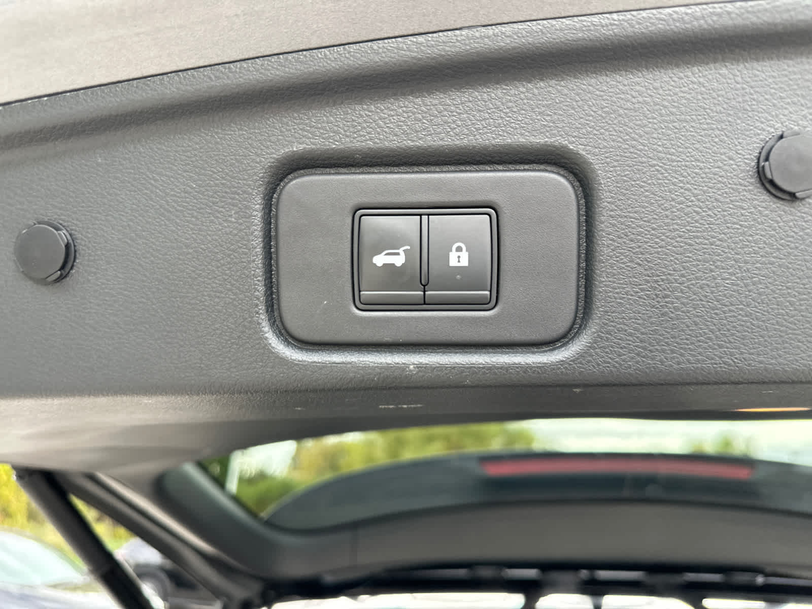 Thumbnail: 2022 Nissan Pathfinder - 11