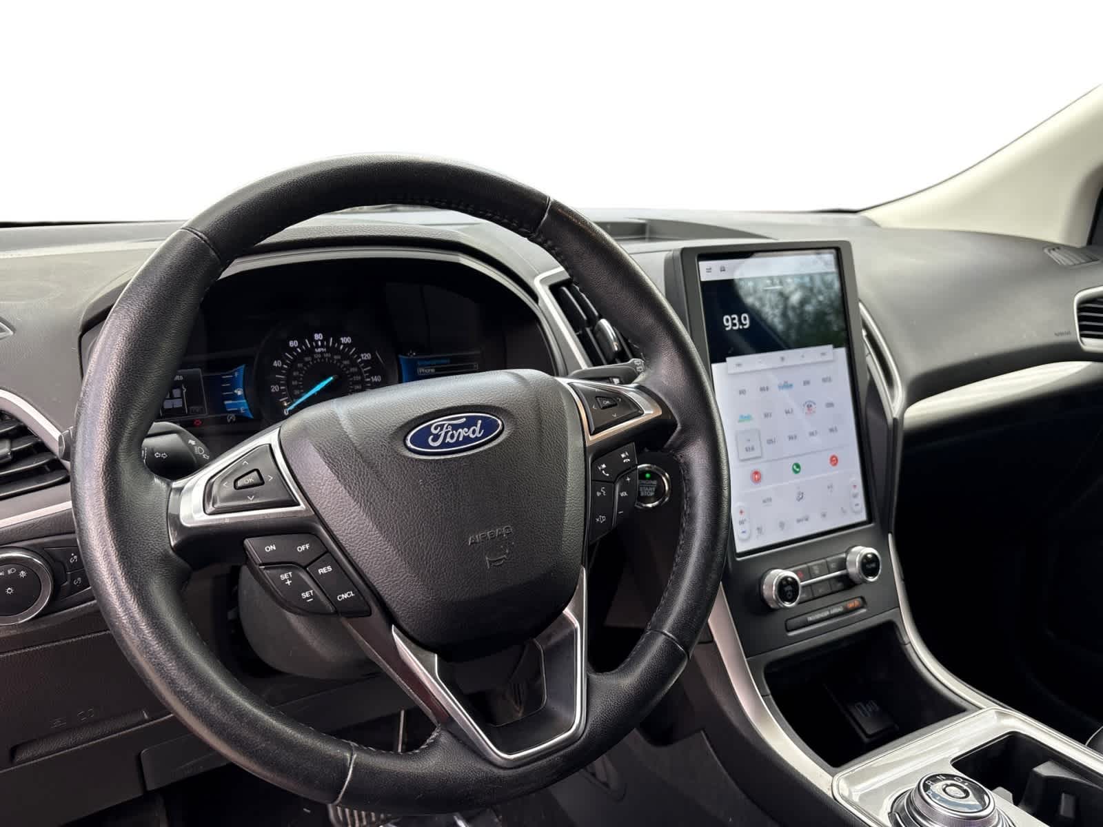 Thumbnail: 2023 Ford Edge - 13