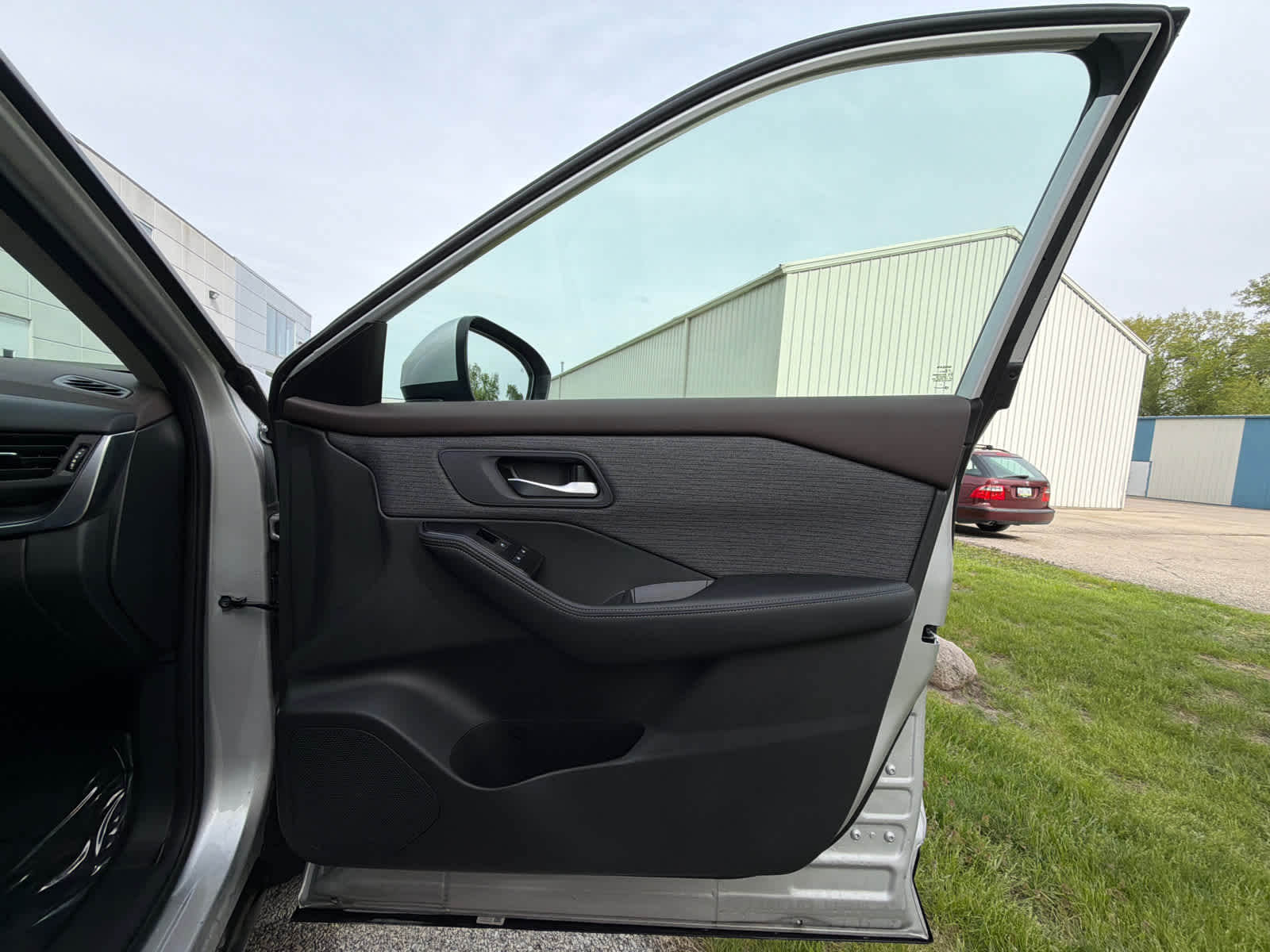Thumbnail: 2023 Nissan Rogue - 7