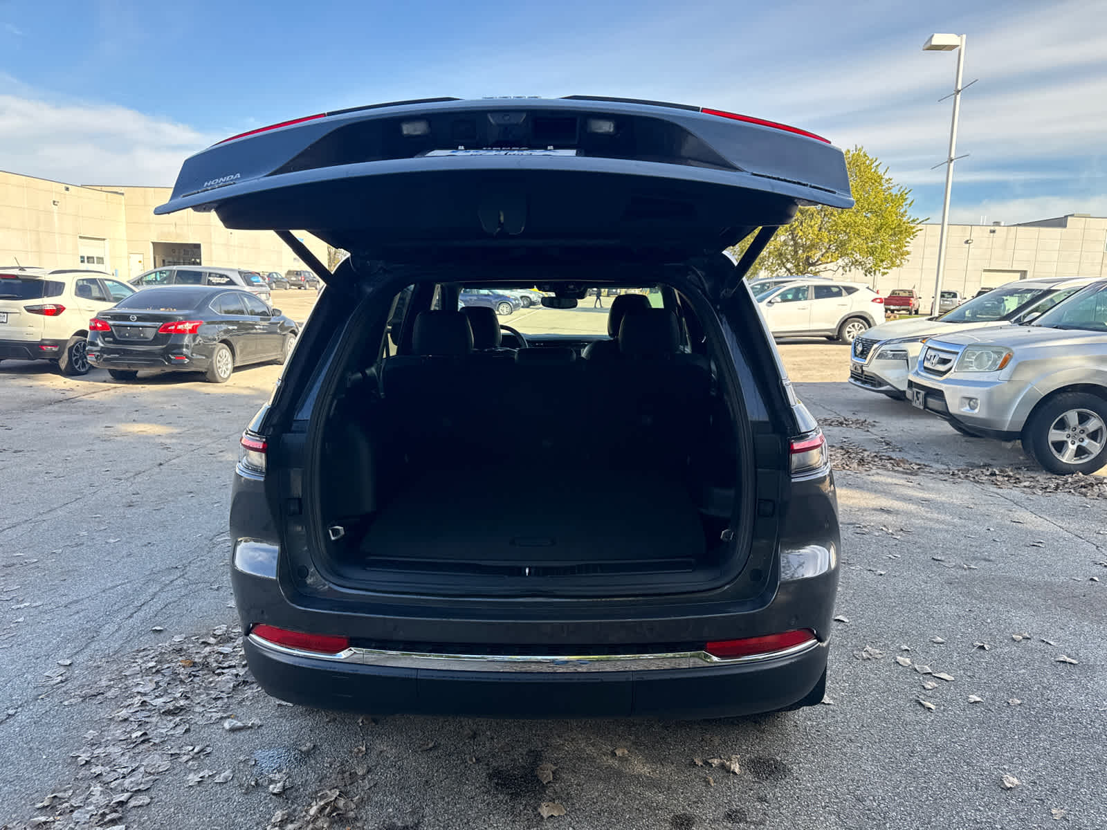 Thumbnail: 2025 Jeep Grand Cherokee - 11