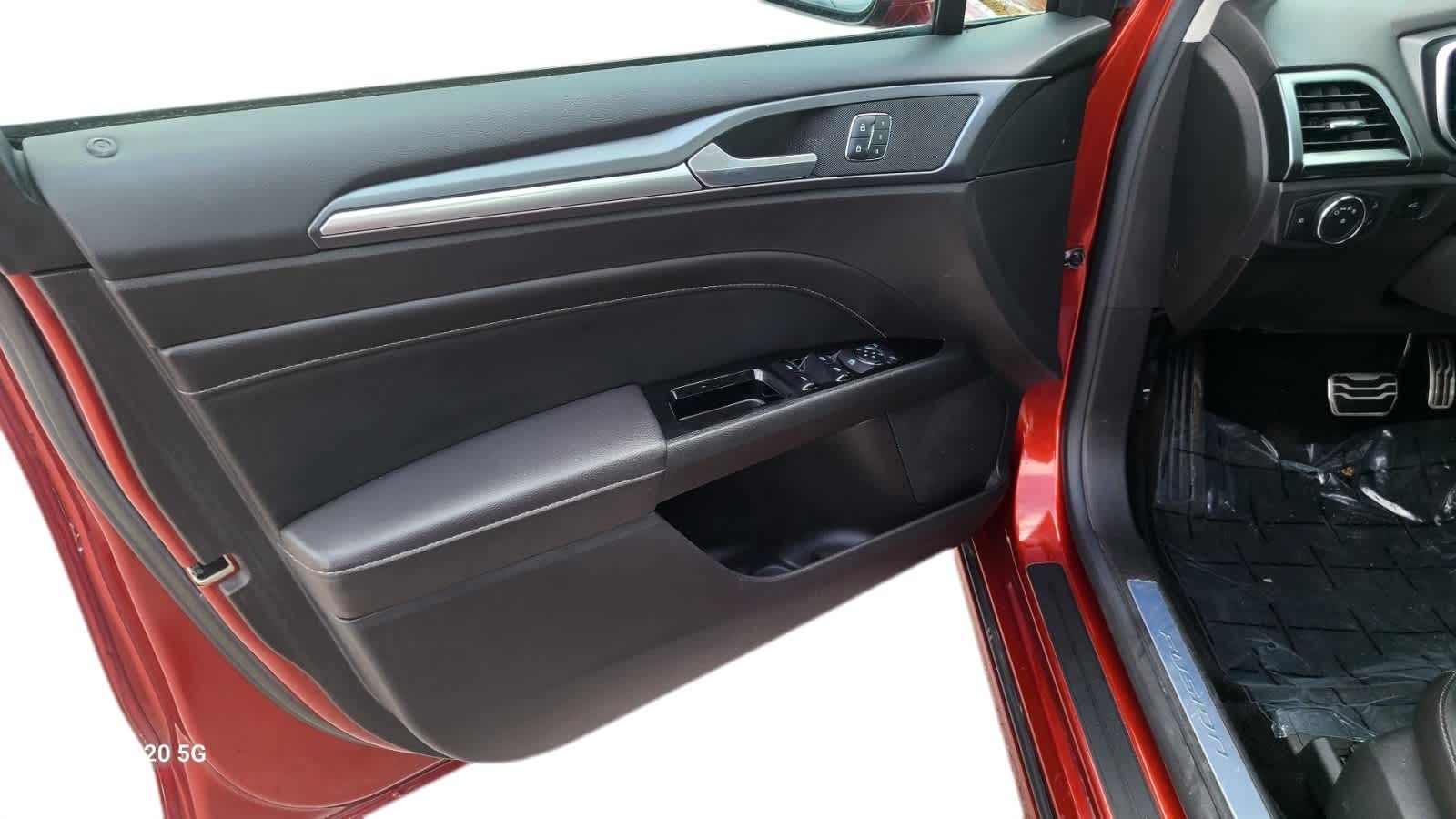 Thumbnail: 2014 Ford Fusion - 7