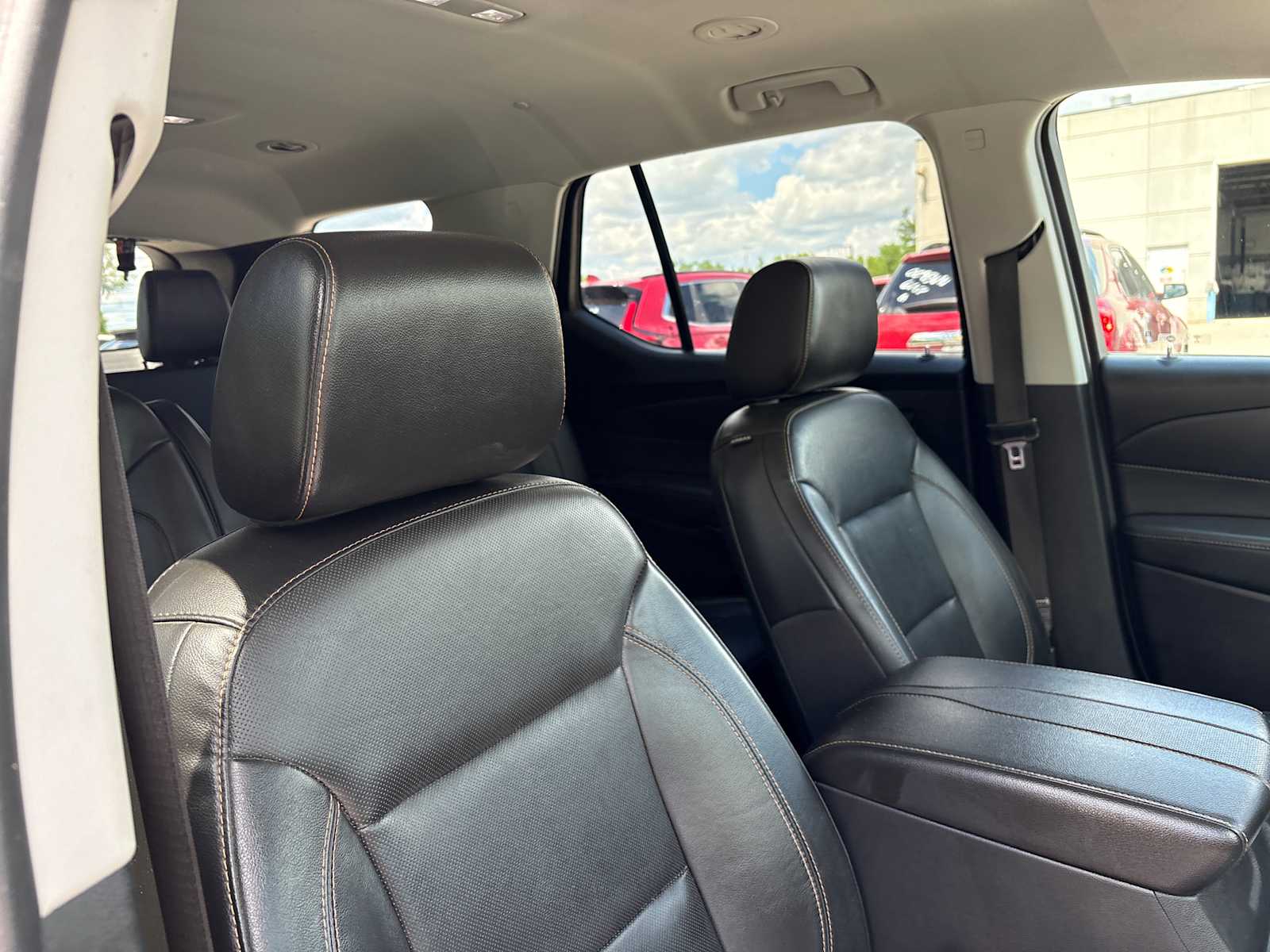 Thumbnail: 2020 Chevrolet Traverse - 22