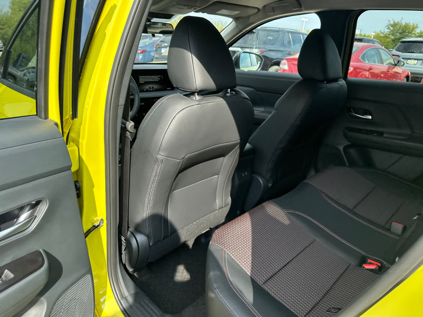 Thumbnail: 2026 Nissan Kicks - 14