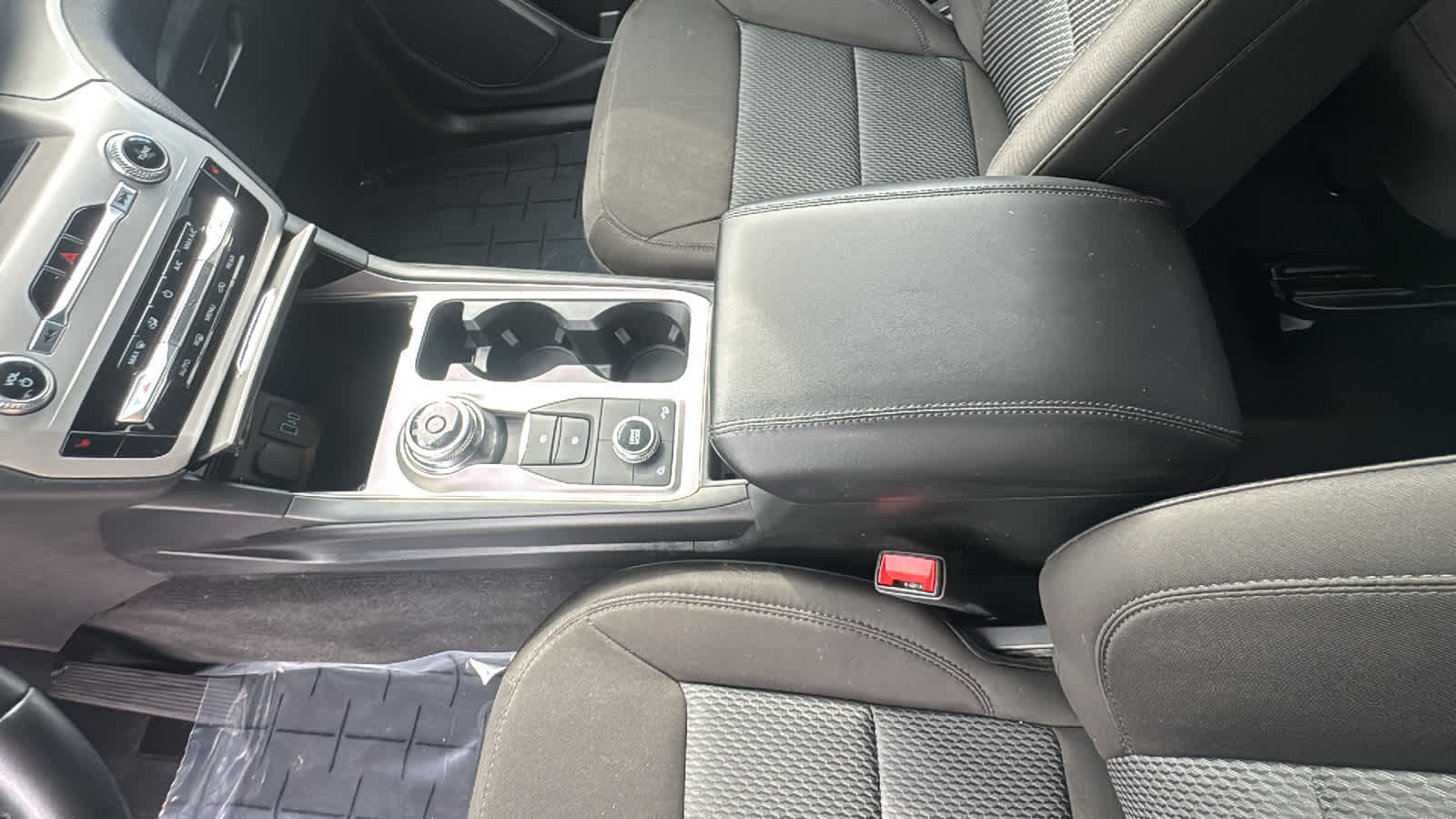 Thumbnail: 2023 Ford Explorer - 19