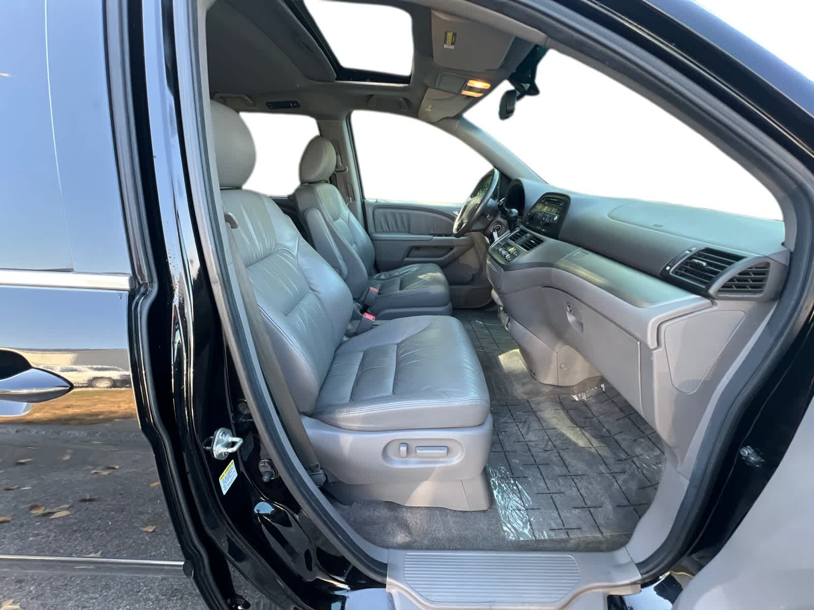 Thumbnail: 2010 Honda Odyssey - 6