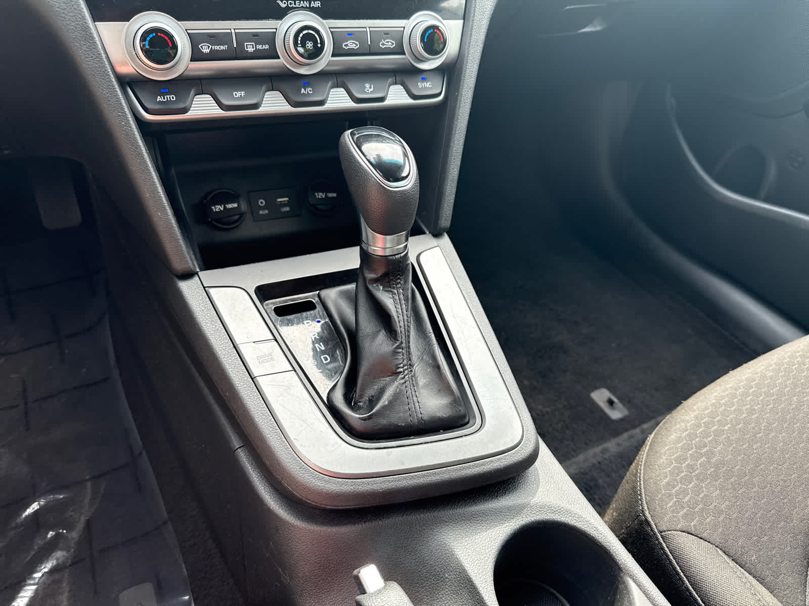 Thumbnail: 2020 Hyundai Elantra - 20