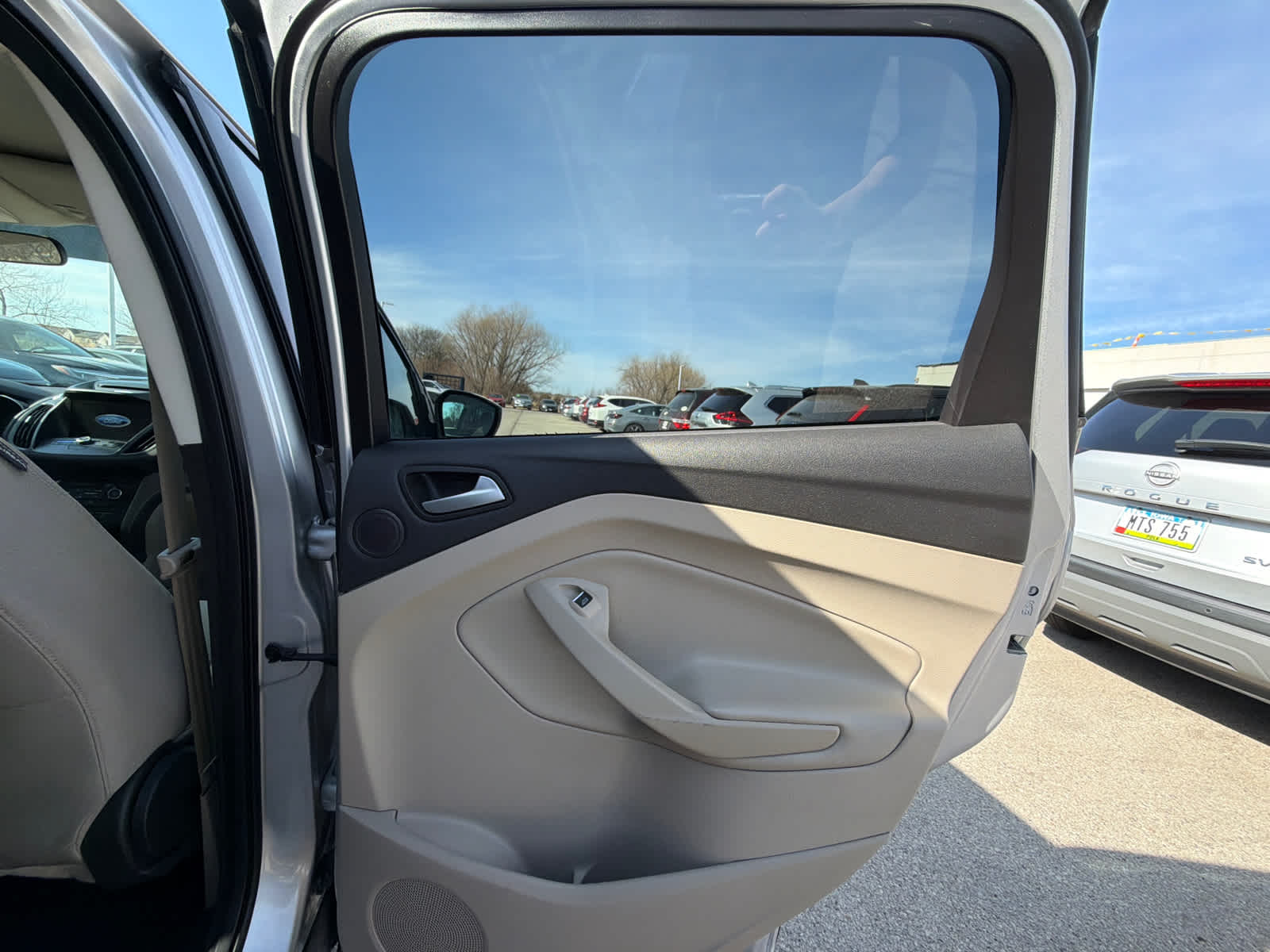 Thumbnail: 2017 Ford Escape - 9