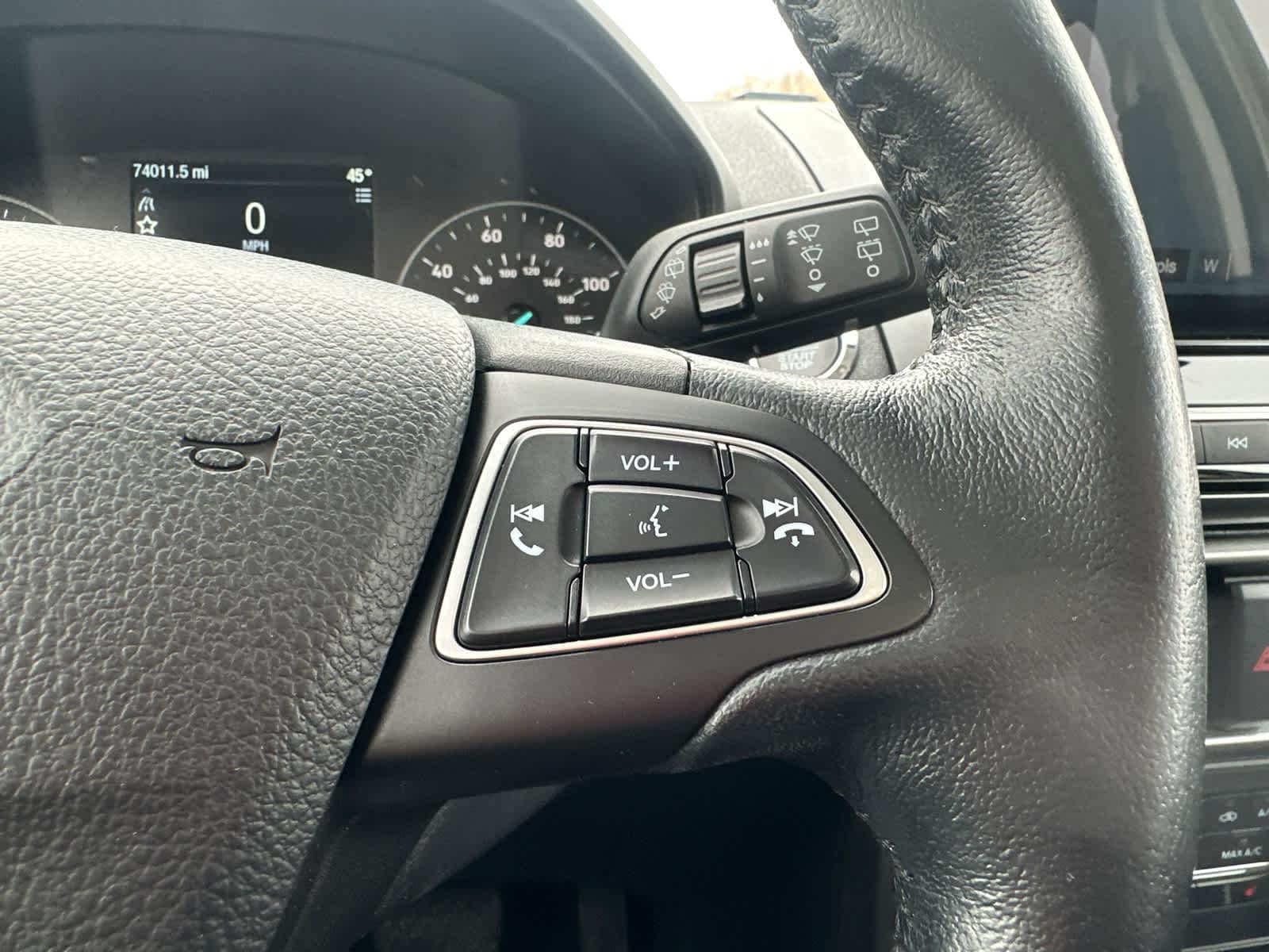 Thumbnail: 2018 Ford EcoSport - 23