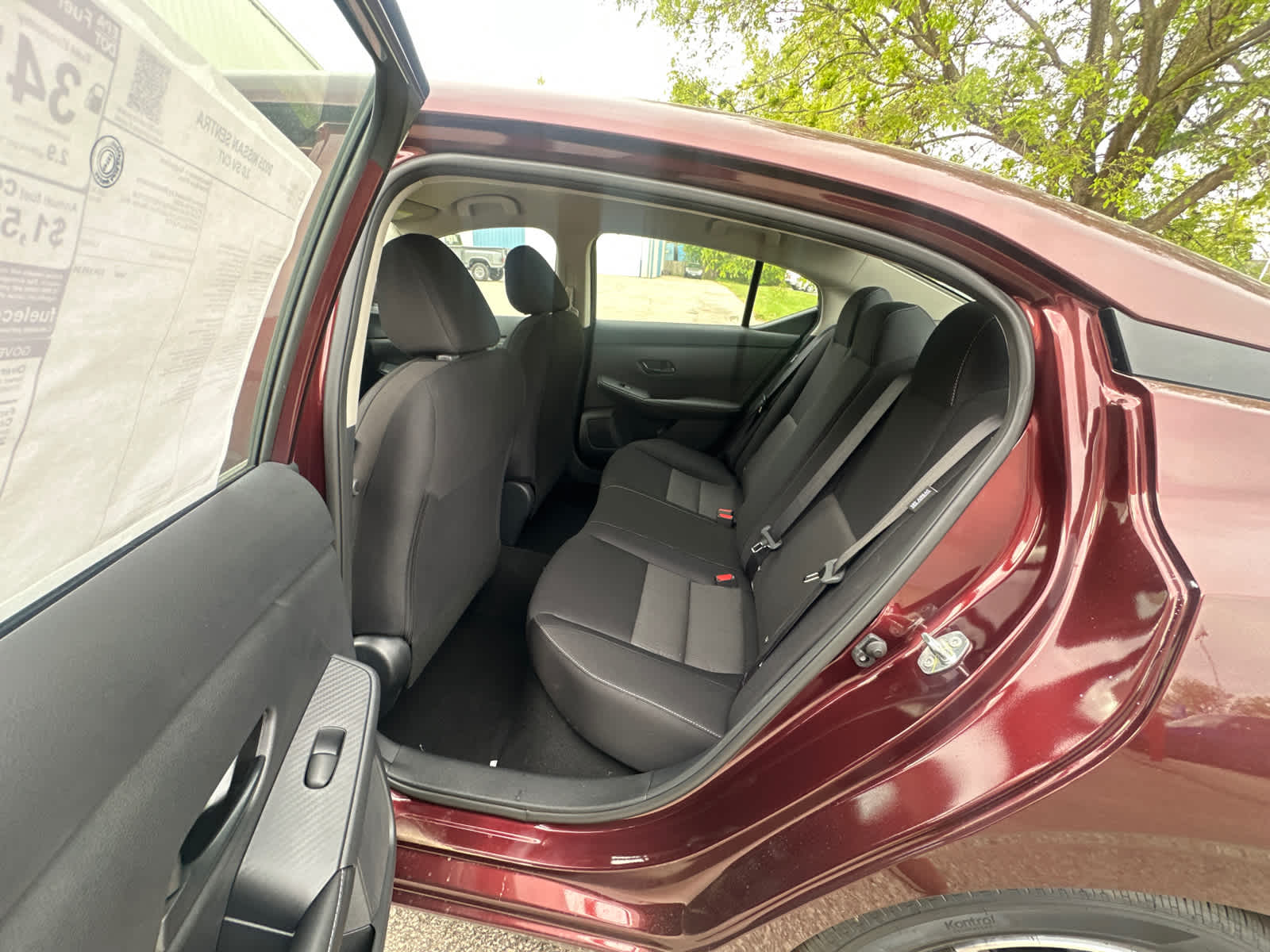 2025 Nissan Sentra SV 23
