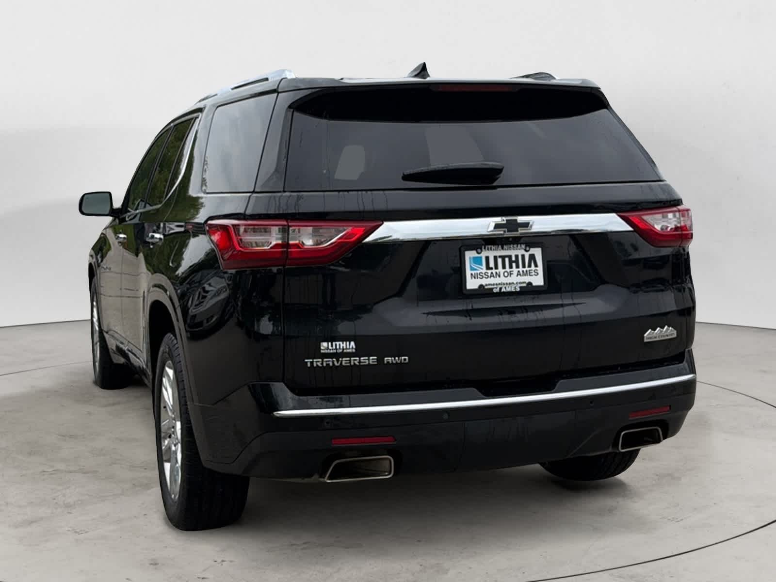 Thumbnail: 2019 Chevrolet Traverse - 3