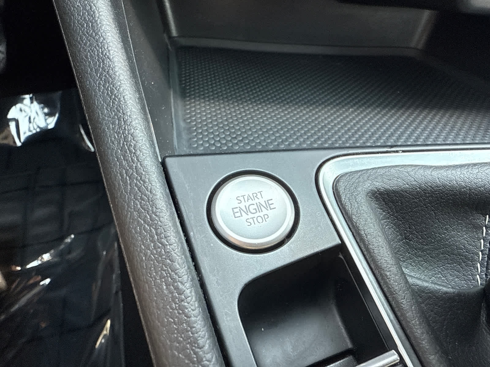 Thumbnail: 2023 Volkswagen Jetta - 21