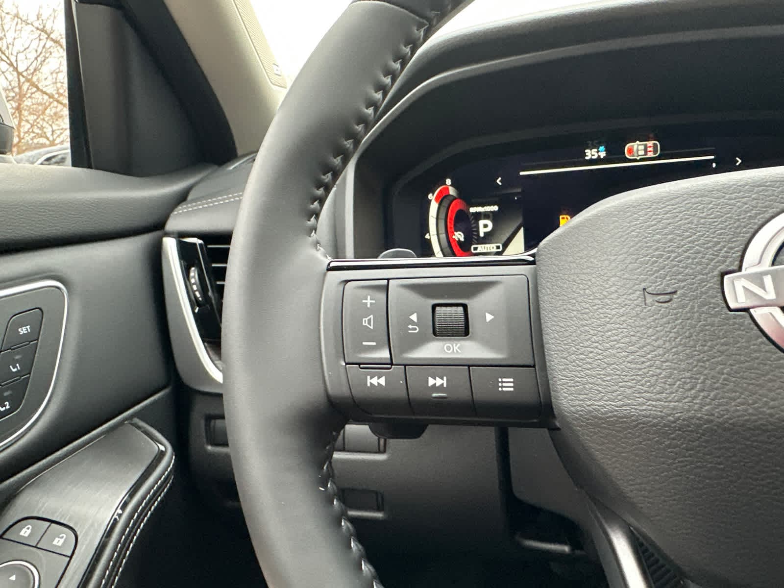 Thumbnail: 2026 Nissan Rogue - 24