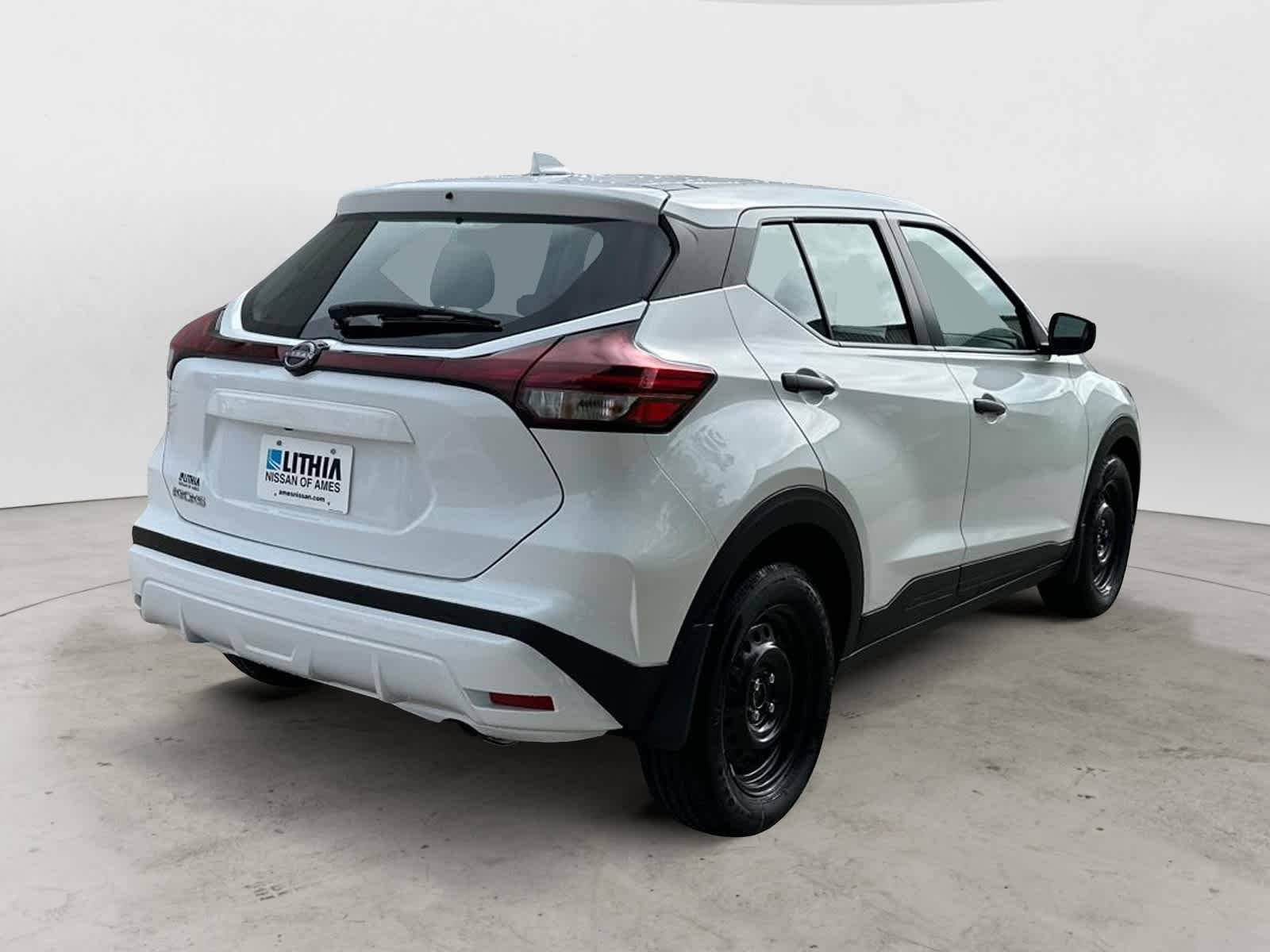 Thumbnail: 2025 Nissan Kicks - 6
