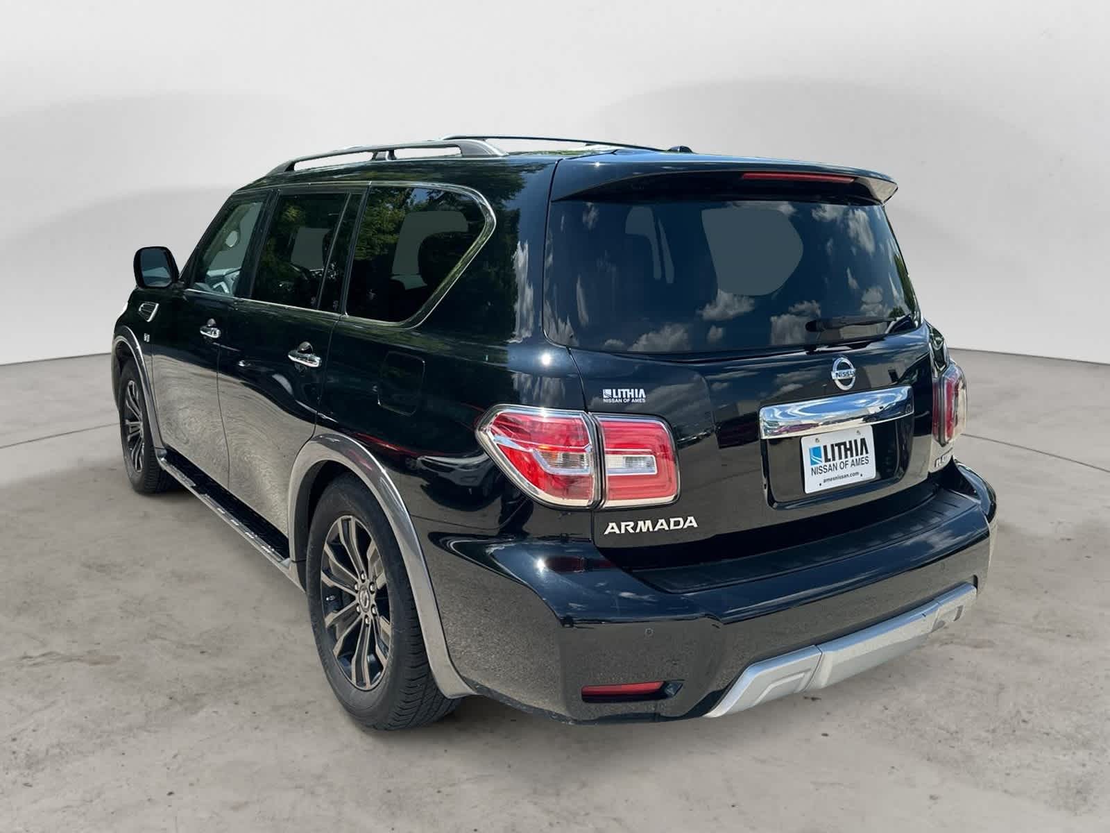Thumbnail: 2017 Nissan Armada - 2