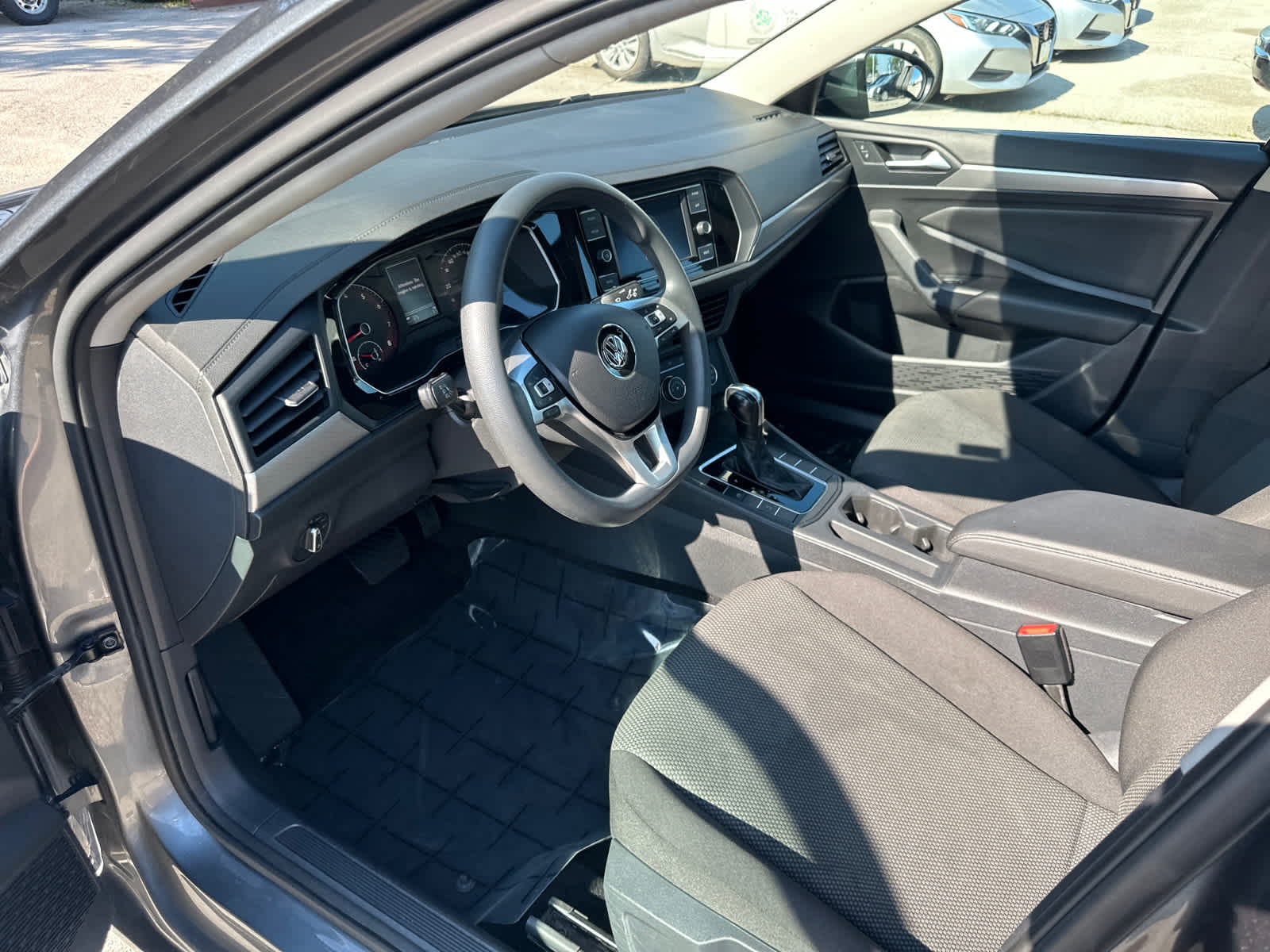 Thumbnail: 2021 Volkswagen Jetta - 17