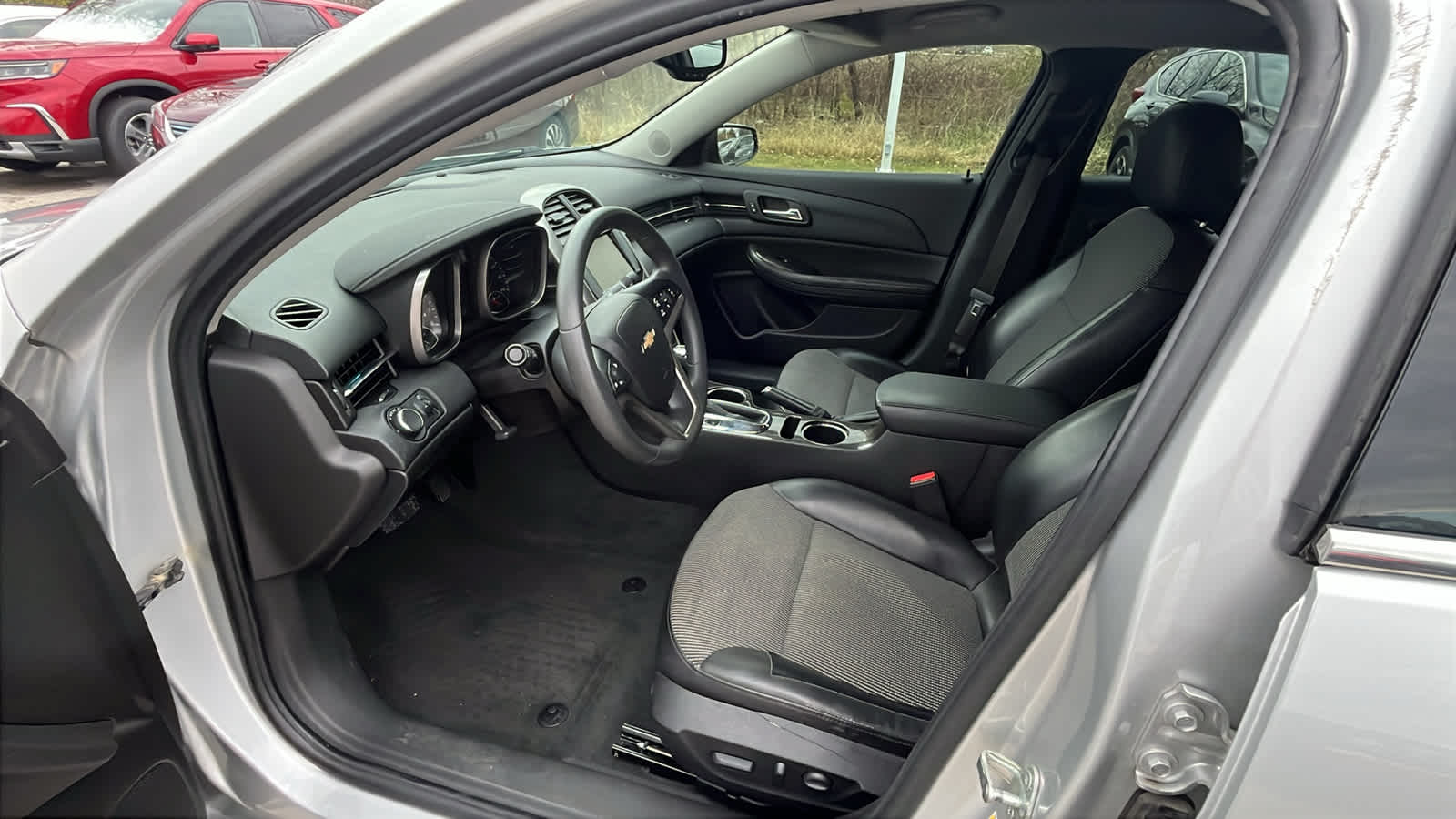 Thumbnail: 2015 Chevrolet Malibu - 14