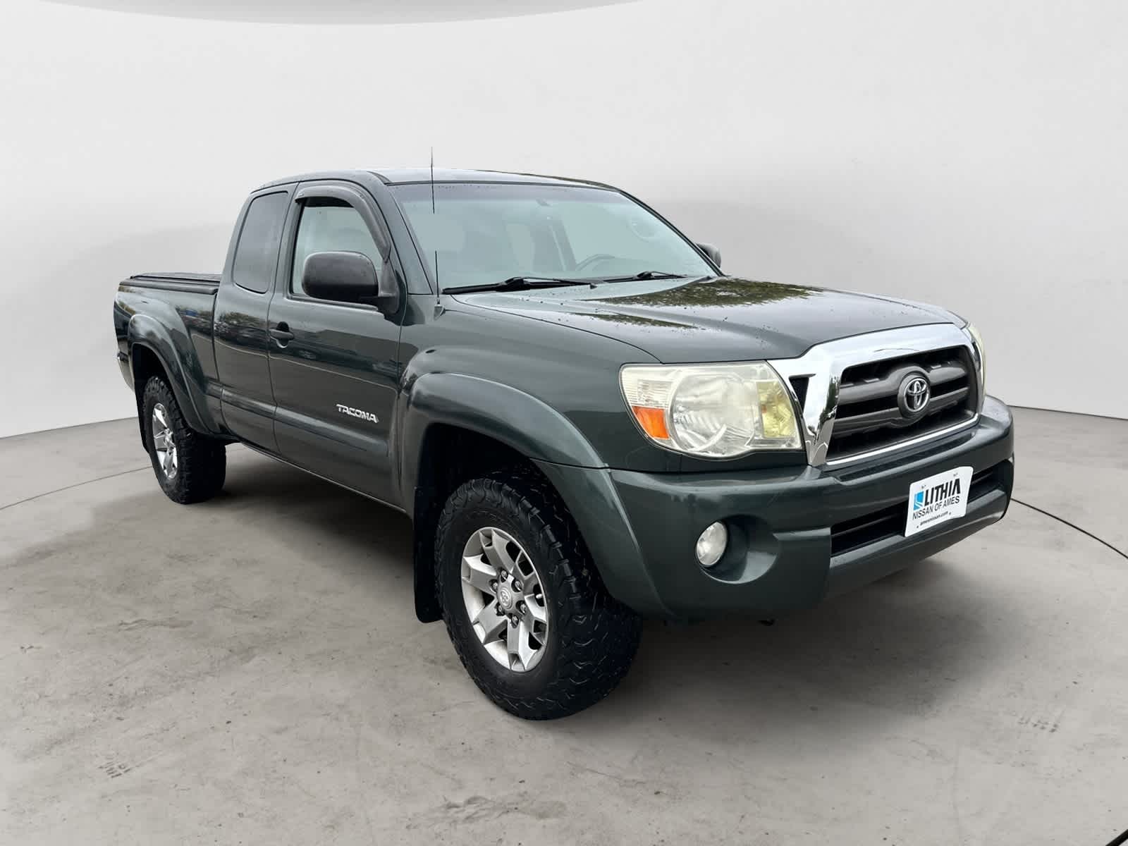 Thumbnail: 2009 Toyota Tacoma - 4