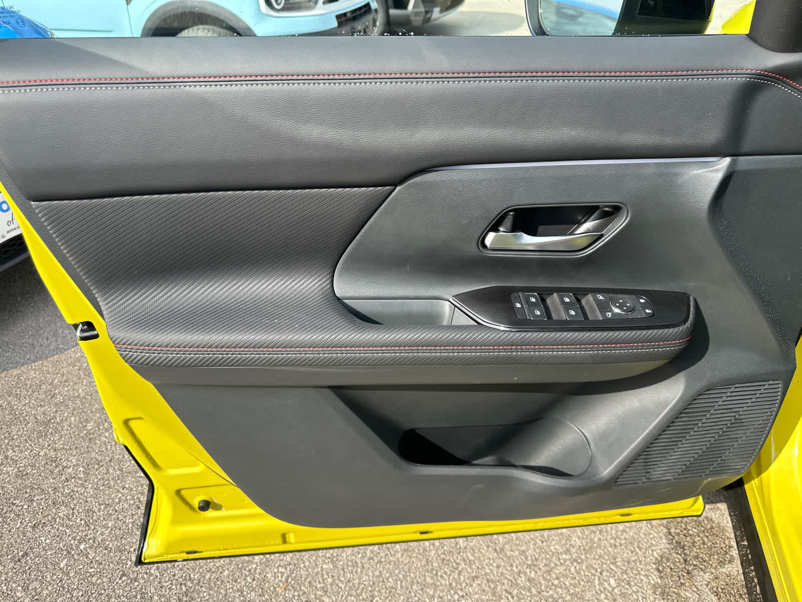 Thumbnail: 2026 Nissan Kicks - 15