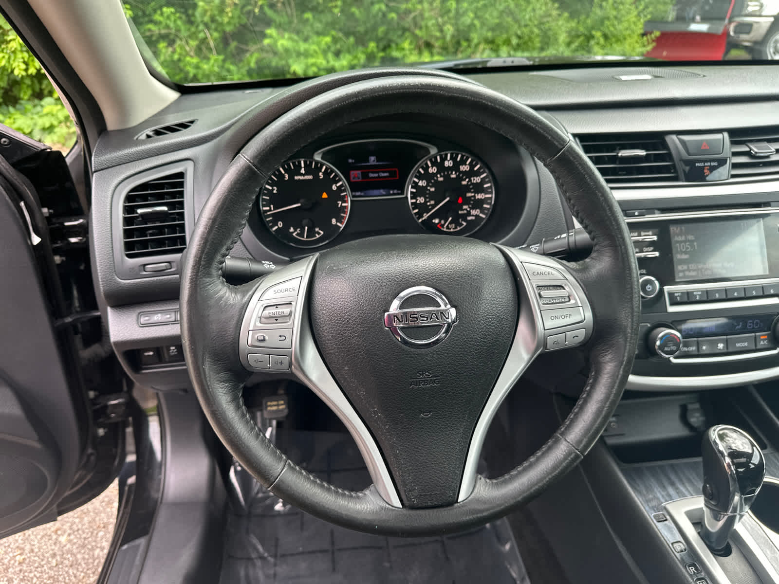 Thumbnail: 2016 Nissan Altima - 14