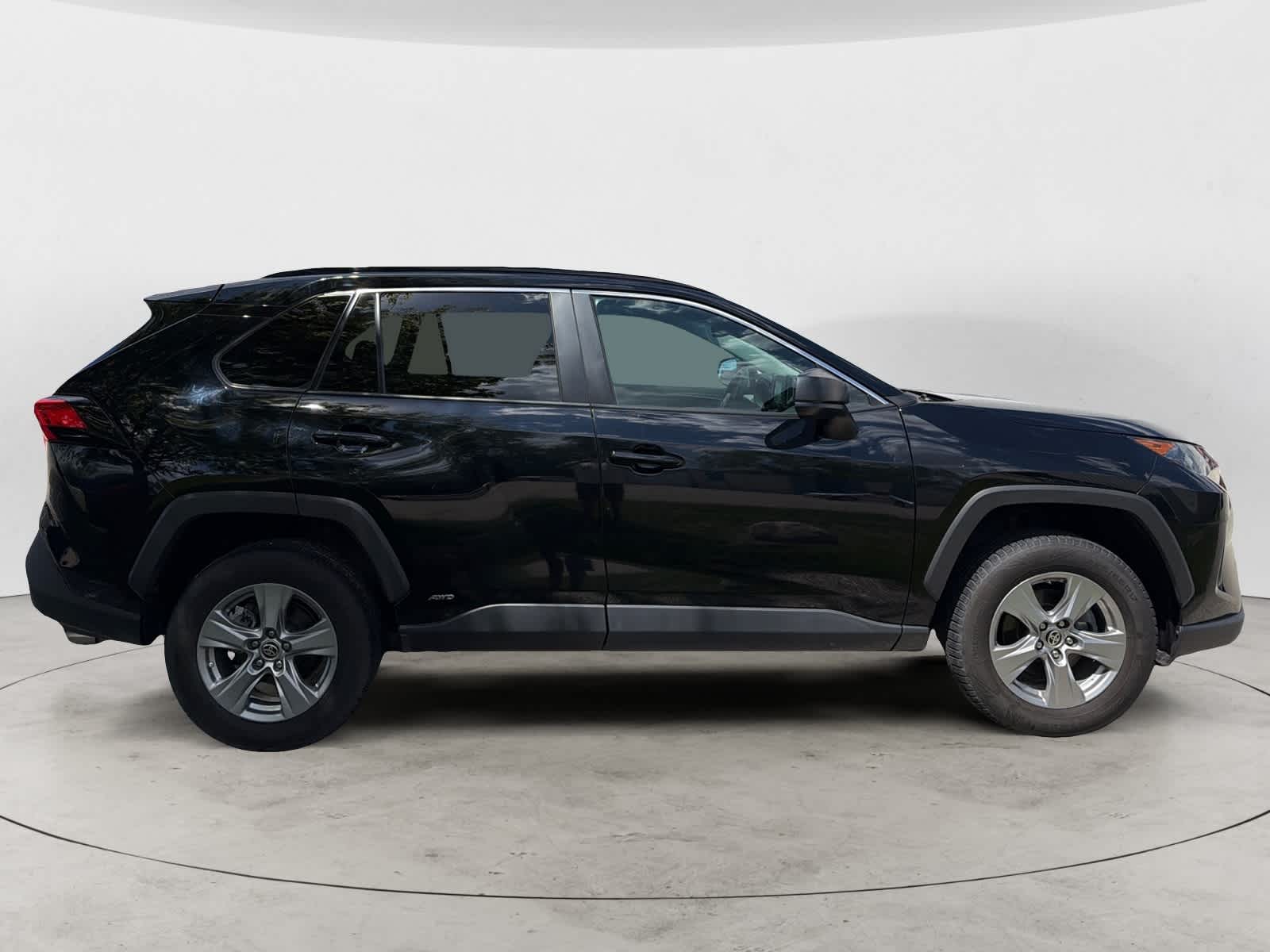Thumbnail: 2022 Toyota RAV4 - 5