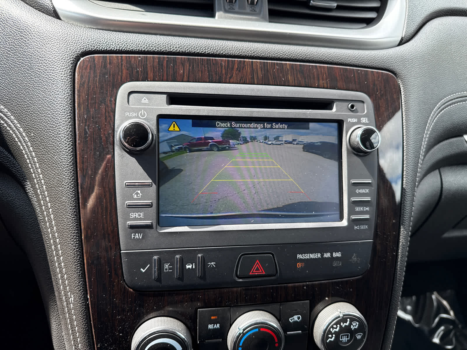 Thumbnail: 2017 Chevrolet Traverse - 20