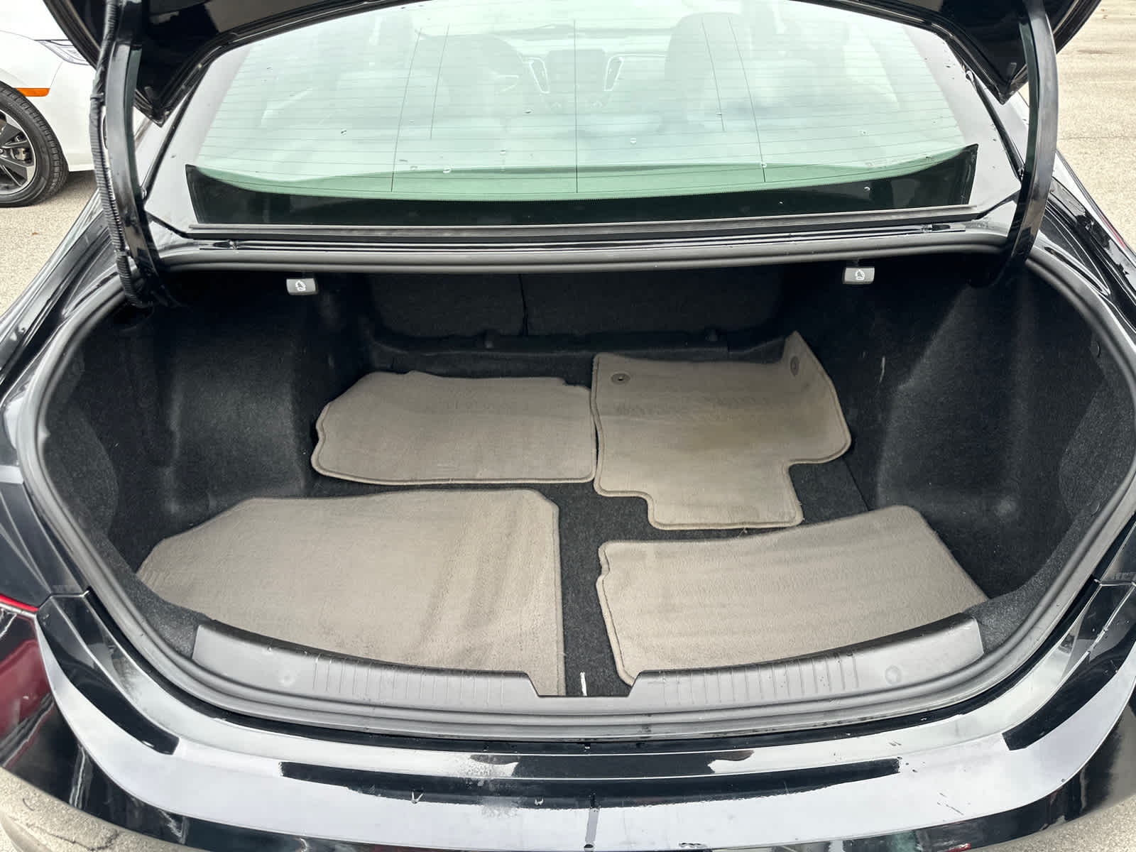 Thumbnail: 2019 Chevrolet Malibu - 10