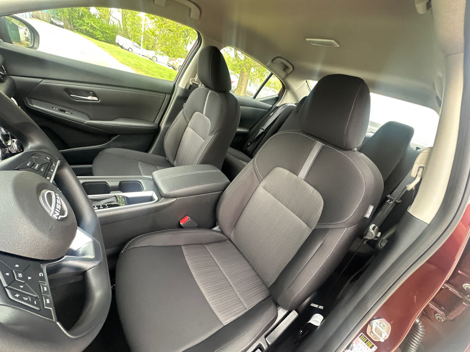 2025 Nissan Sentra SV 22