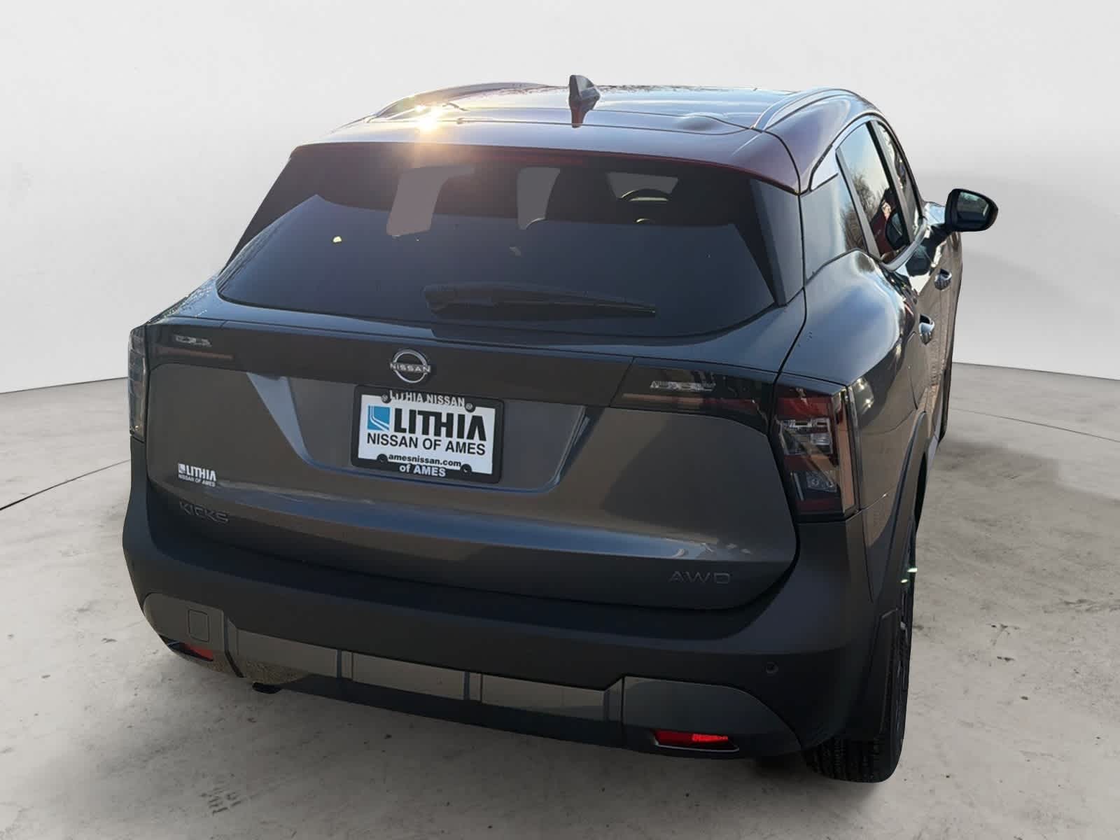 Thumbnail: 2026 Nissan Kicks - 4