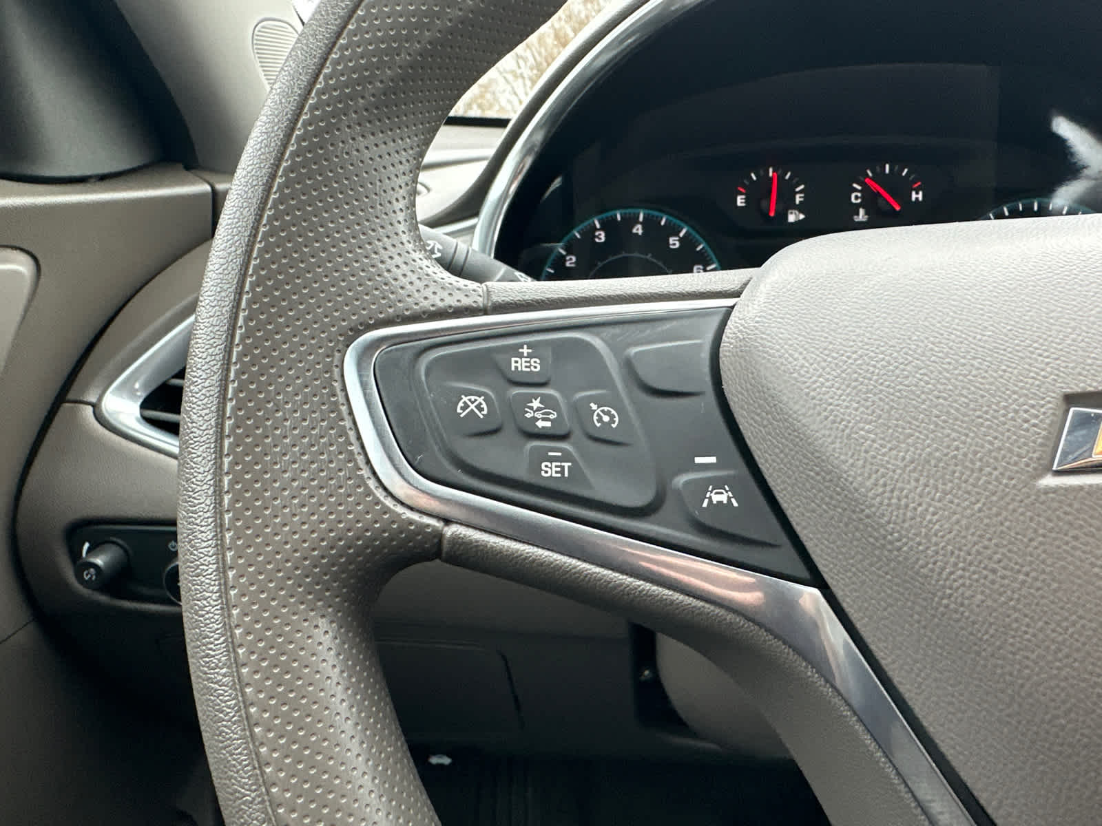 Thumbnail: 2019 Chevrolet Malibu - 20