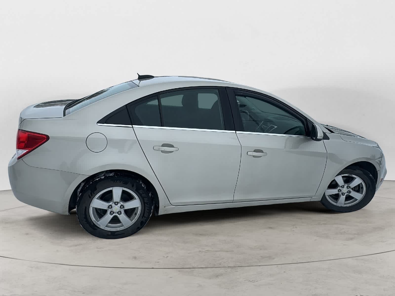 Thumbnail: 2015 Chevrolet Cruze - 5