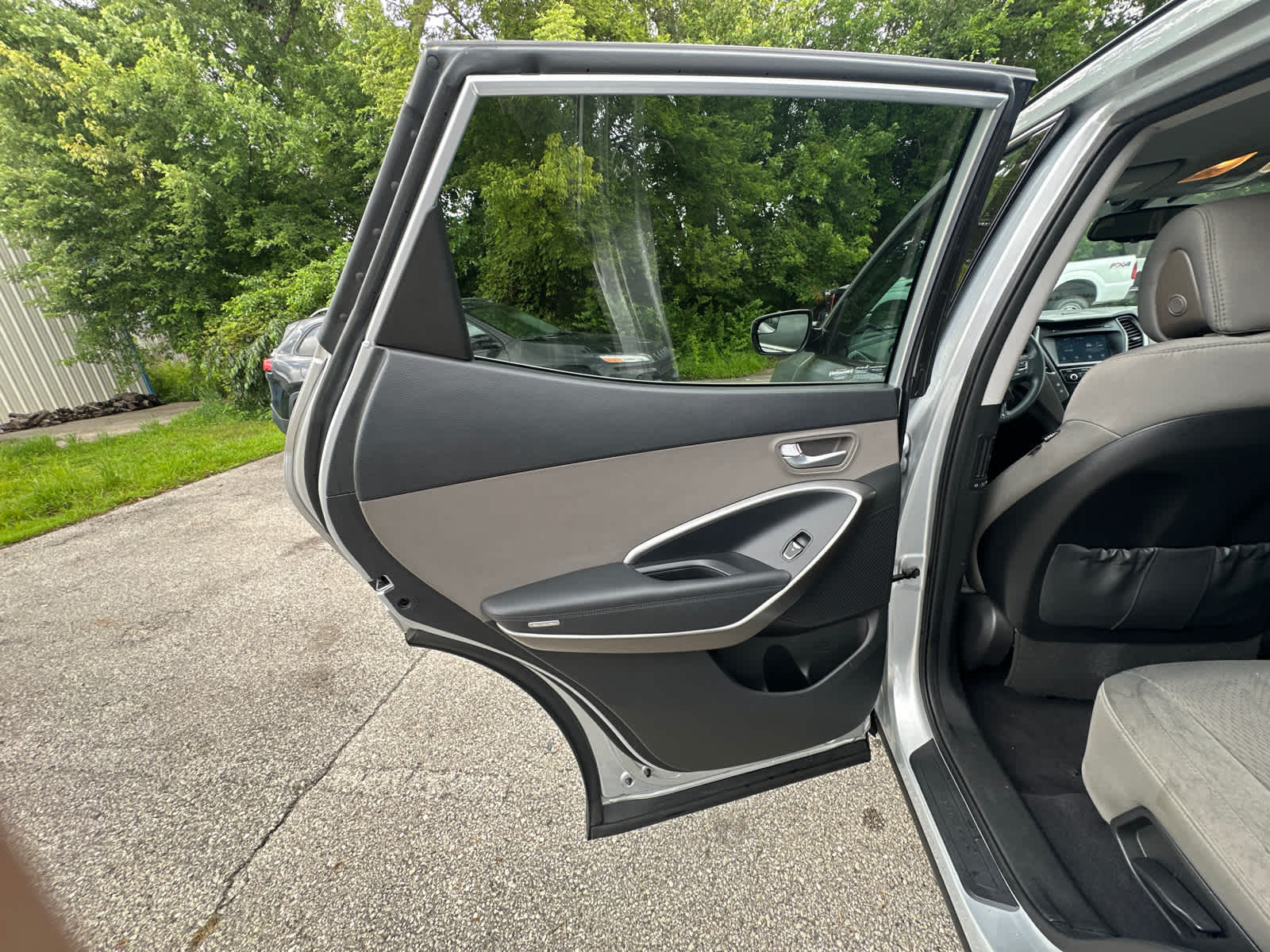 Thumbnail: 2017 Hyundai Santa Fe - 11
