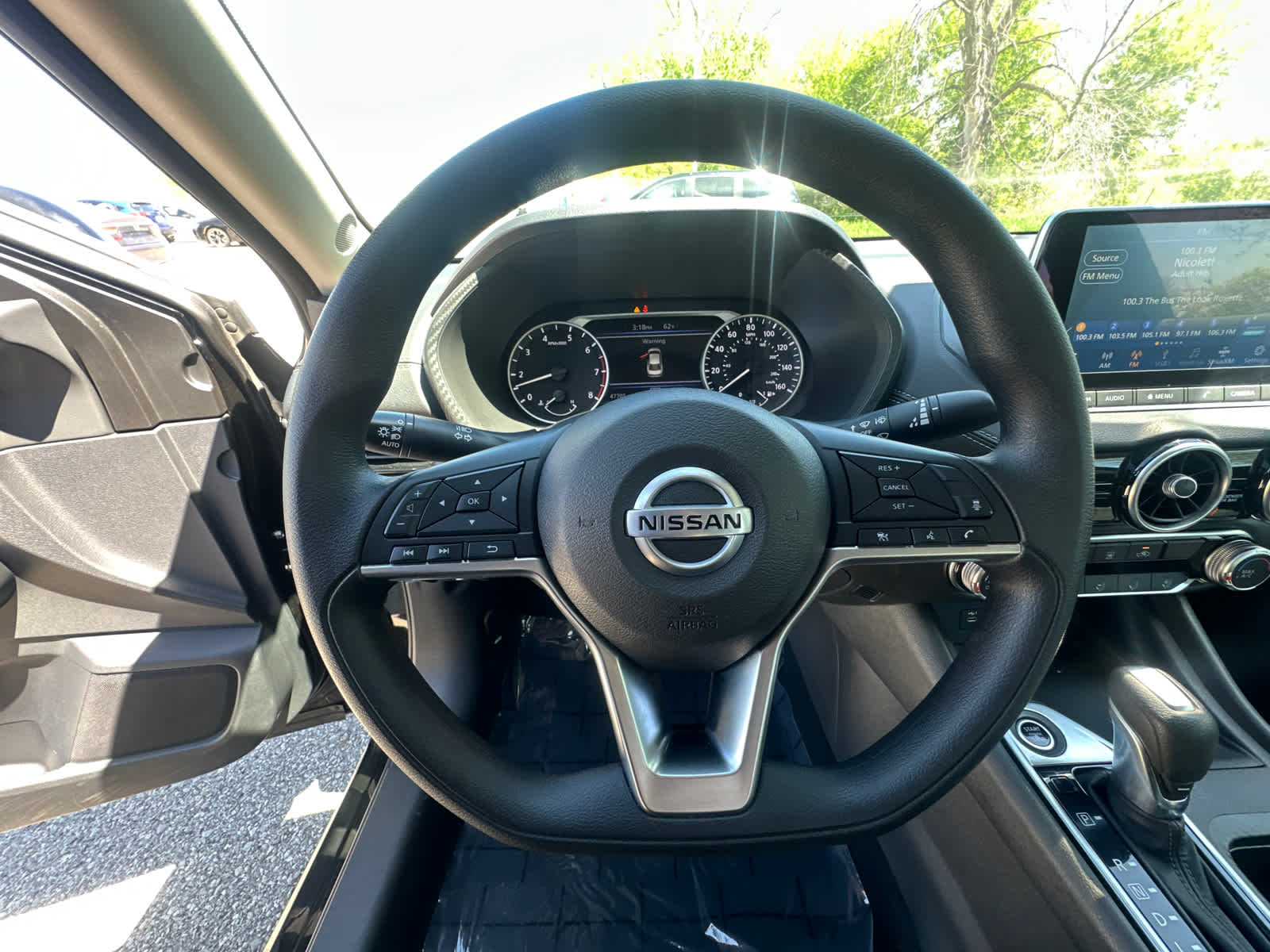 Thumbnail: 2023 Nissan Sentra - 13
