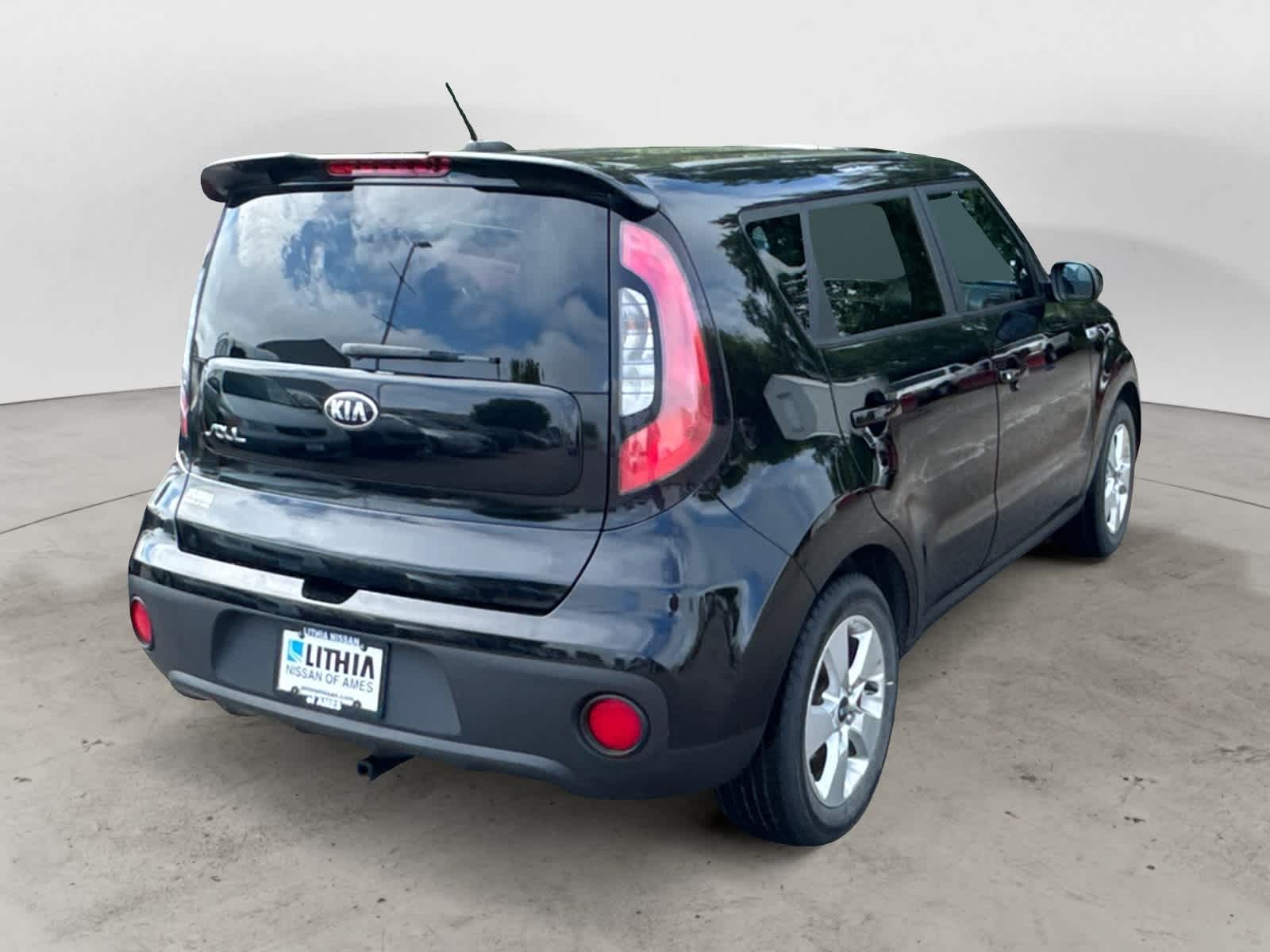 Thumbnail: 2017 Kia Soul - 4
